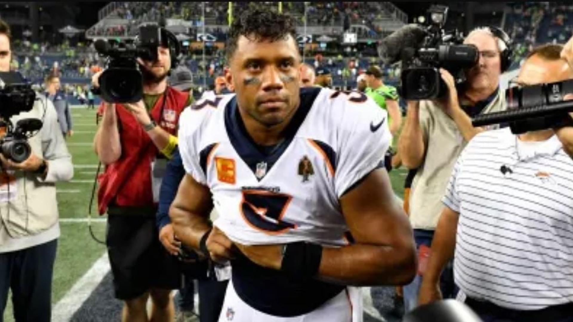 Russell WIlson estreou com derrota pelos Broncos