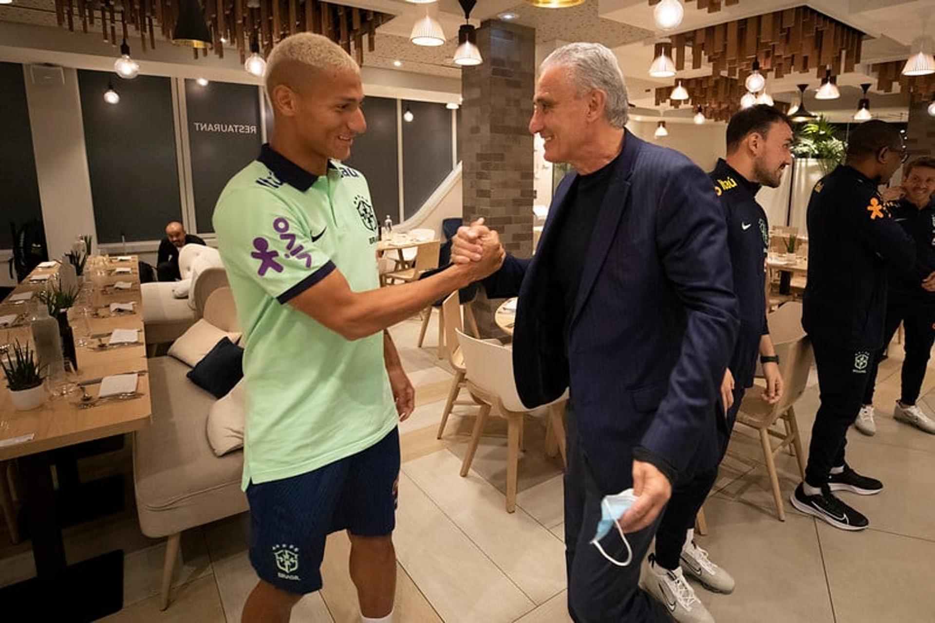 Richarlison e Tite - Seleção Brasileira