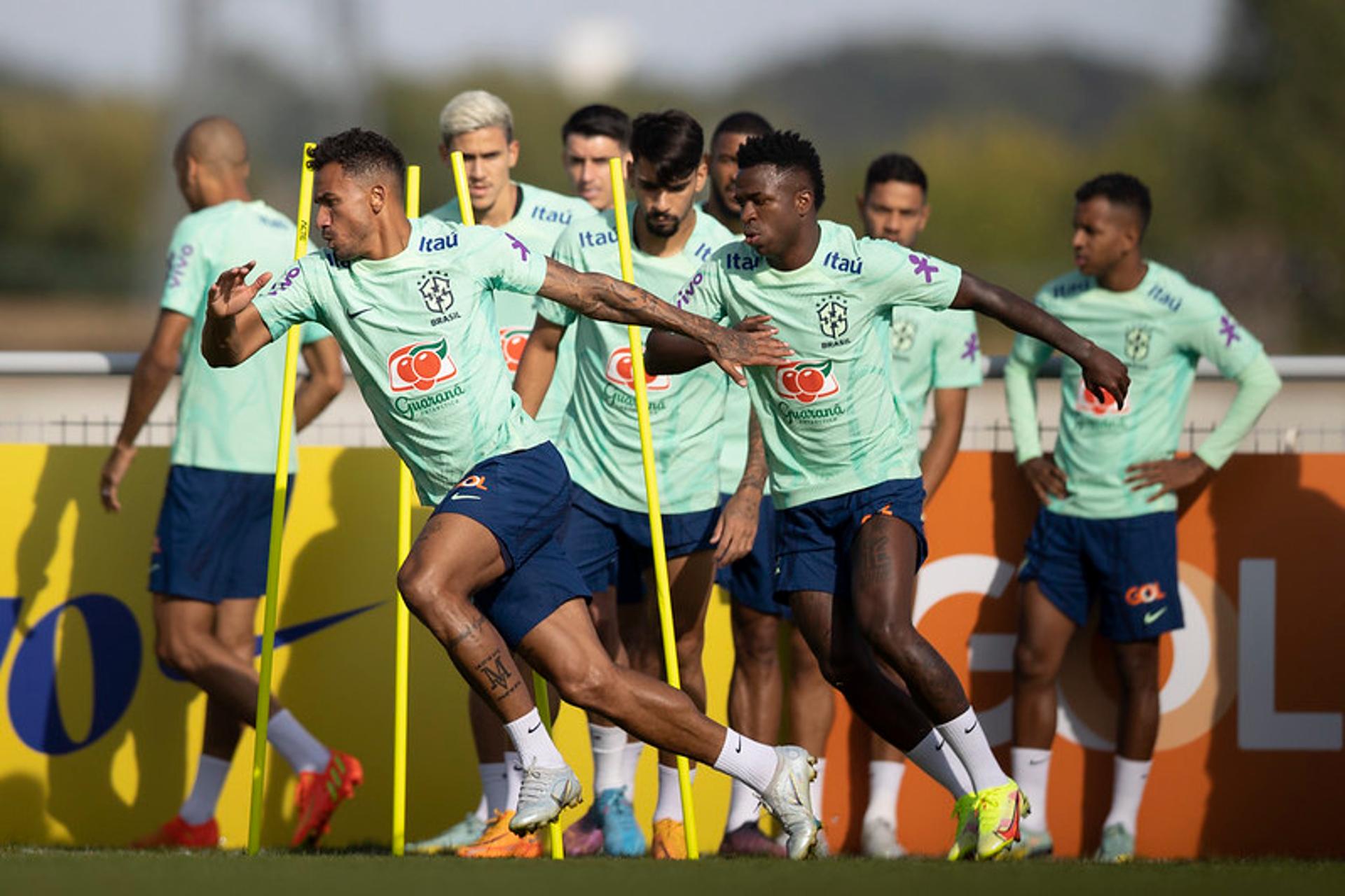 Treino Seleção Brasileira - Danilo e Vini Jr
