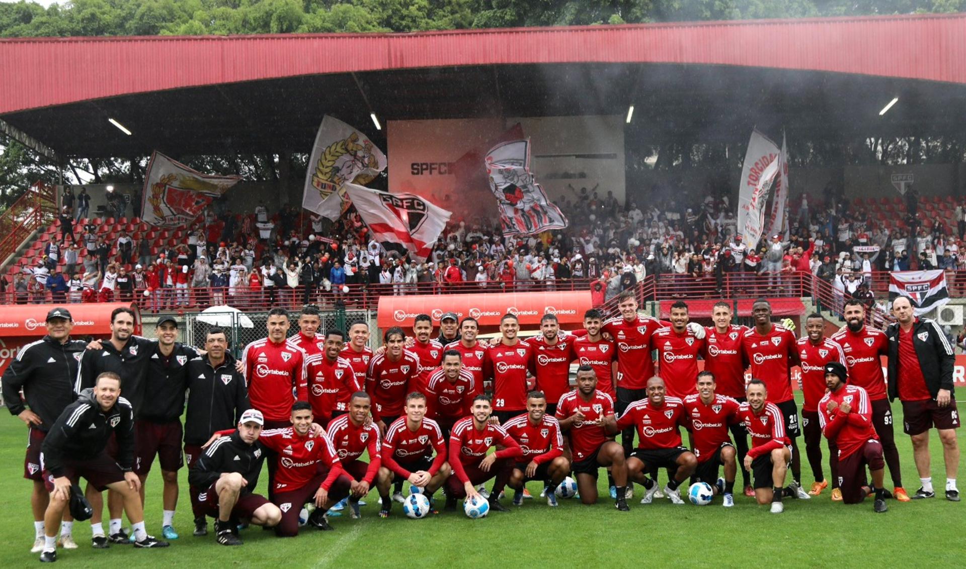 São Paulo - último treino antes do embarque à Argentina