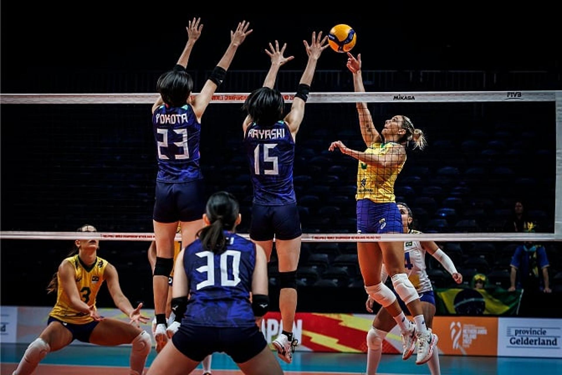 Pri Daroit contra o Japão no Mundial de vôlei