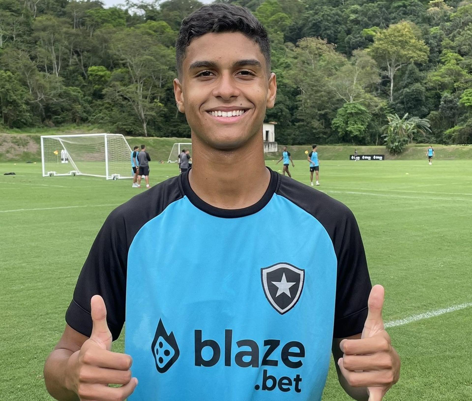 Bernardo Valim - Botafogo