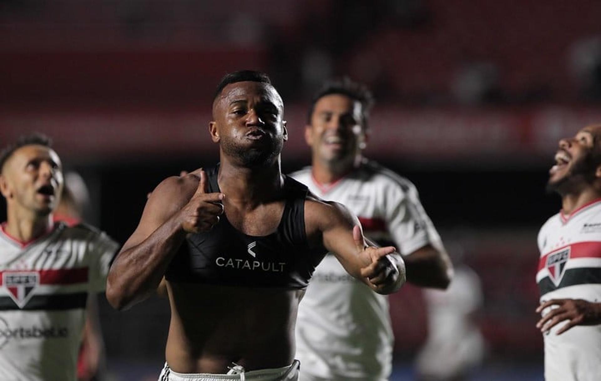 Luan - São Paulo x Atlético-GO - Brasileirão