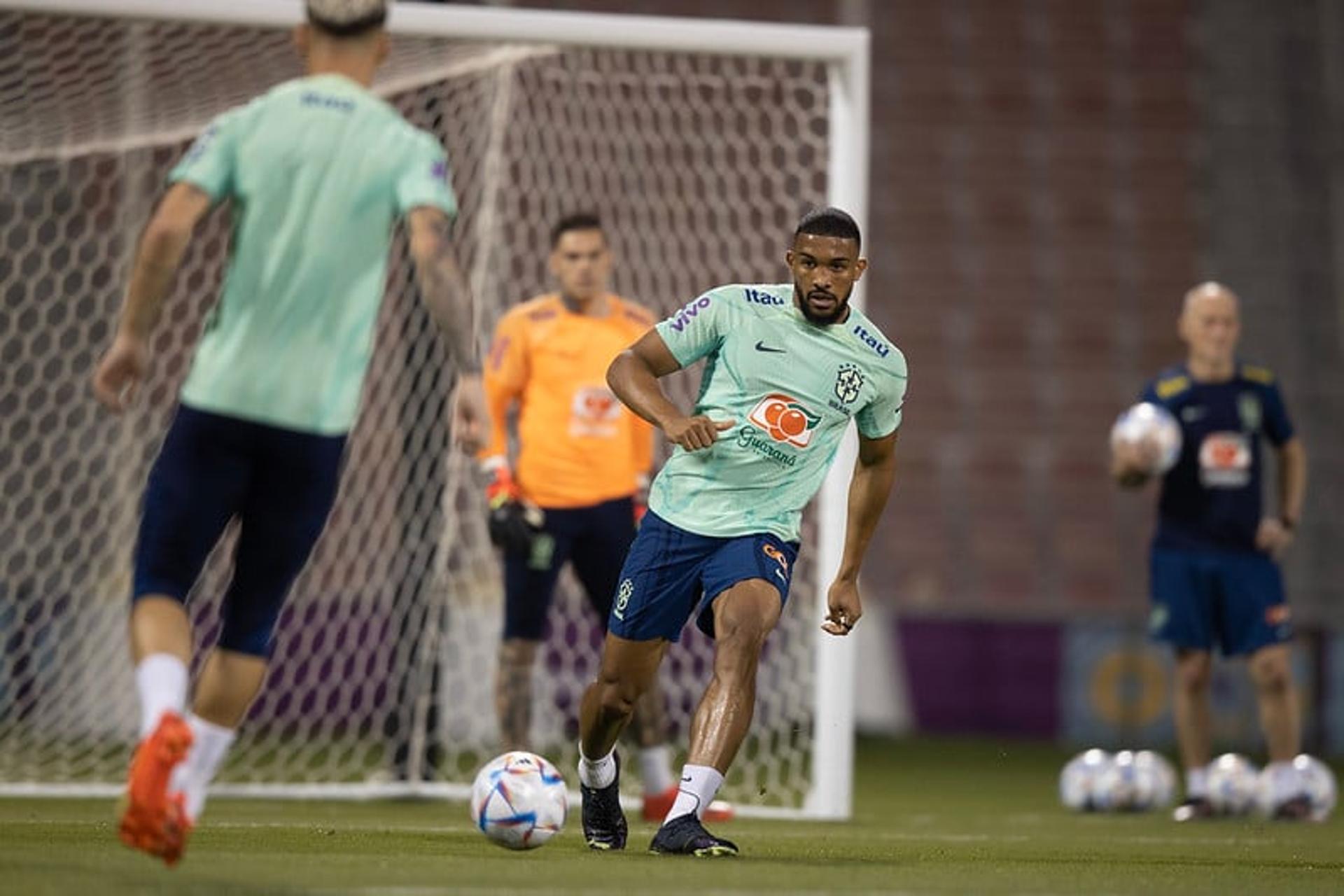 Bremer - Treino da Seleção Brasileira