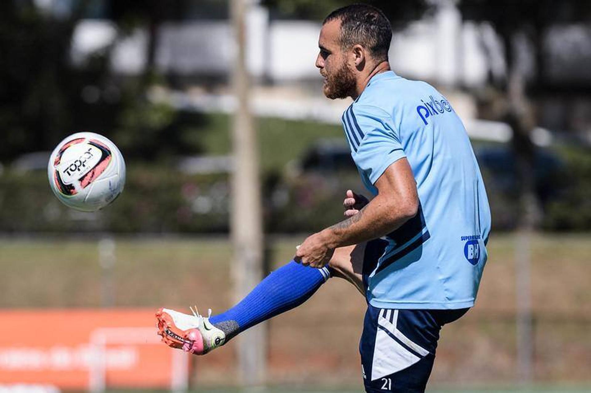 Pedro Castro não se firmou no Cruzeiro