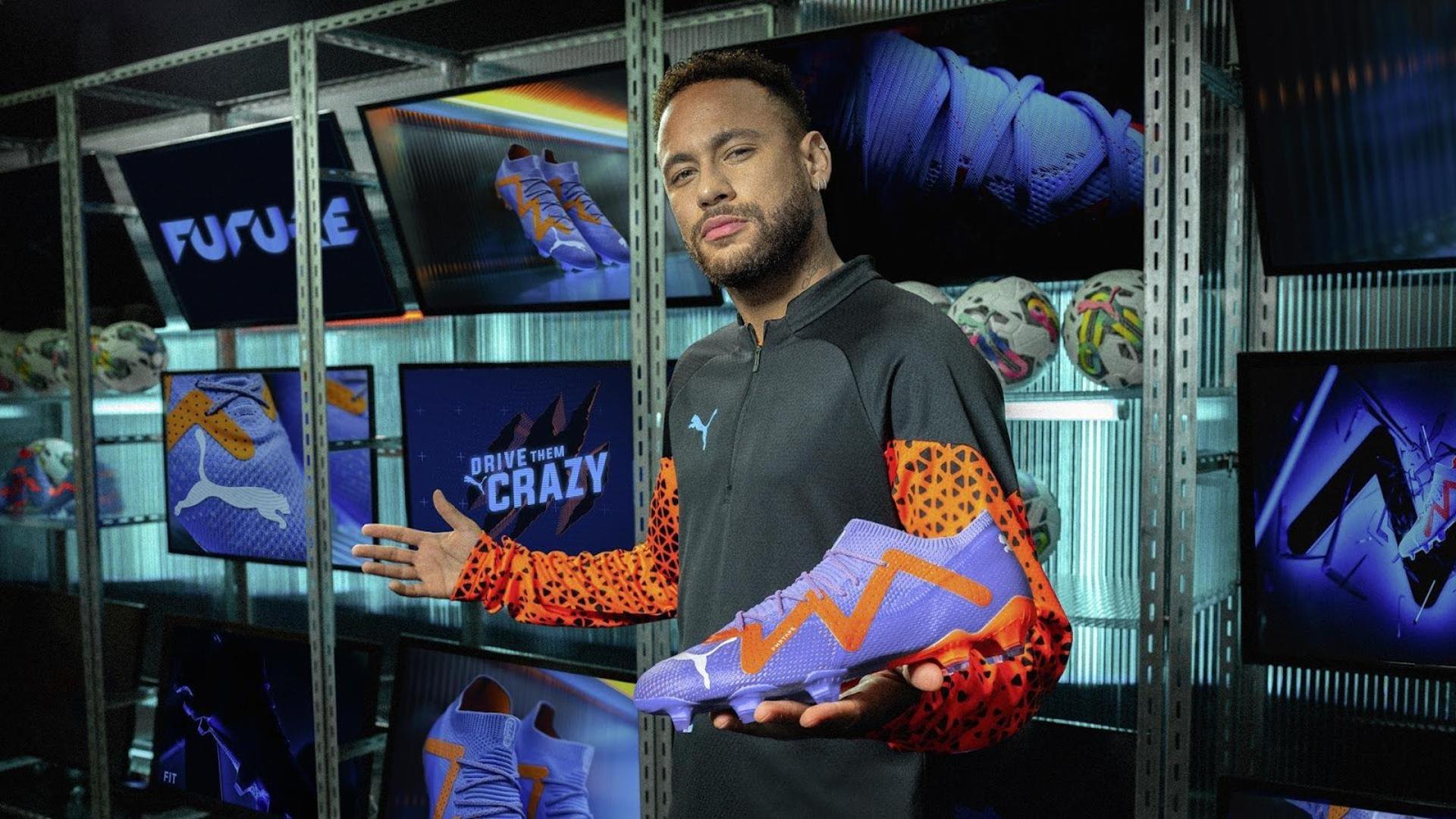 Neymar chuteira Puma Future Supercharge