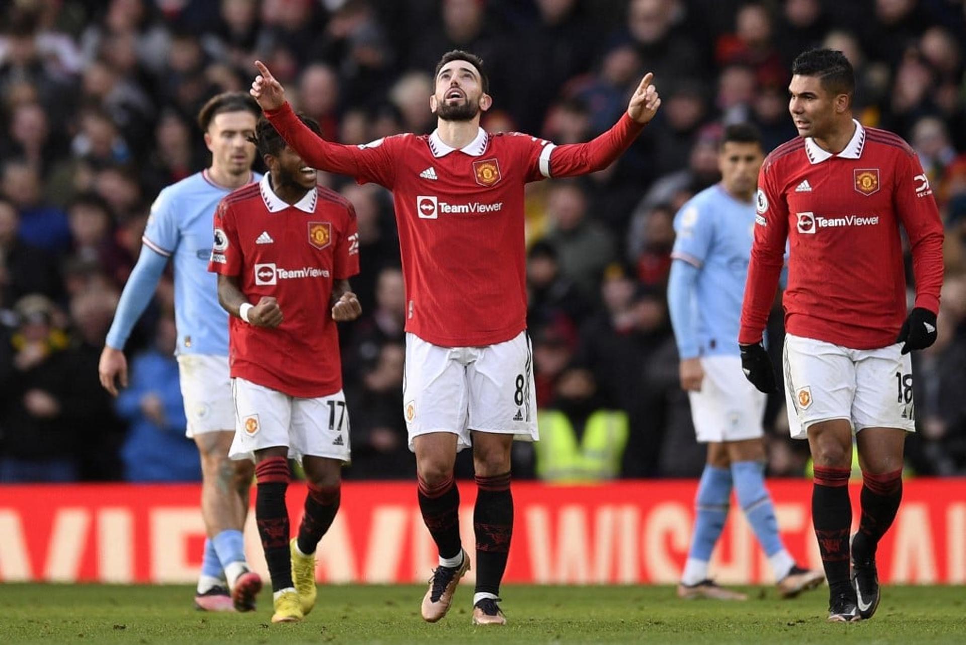 Bruno Fernandes e Casemiro pelo Manchester United