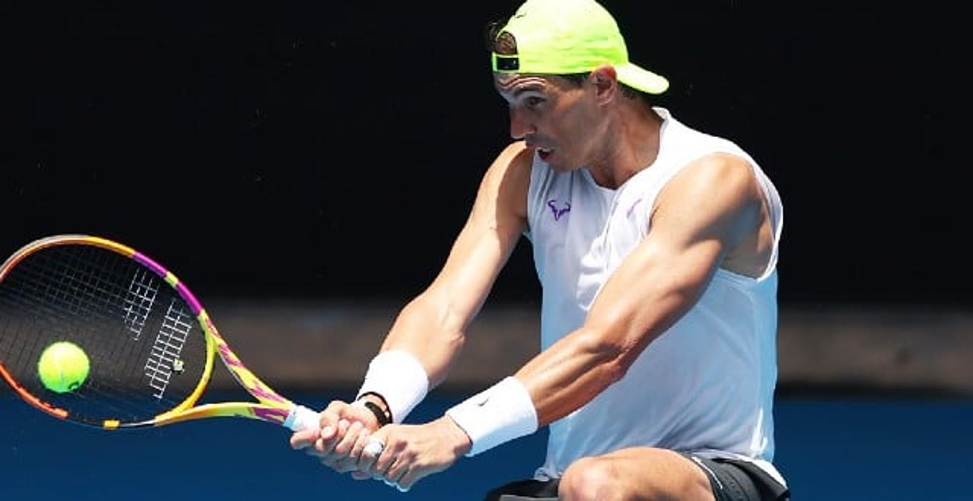 Rafael Nadal treina em Melbourne