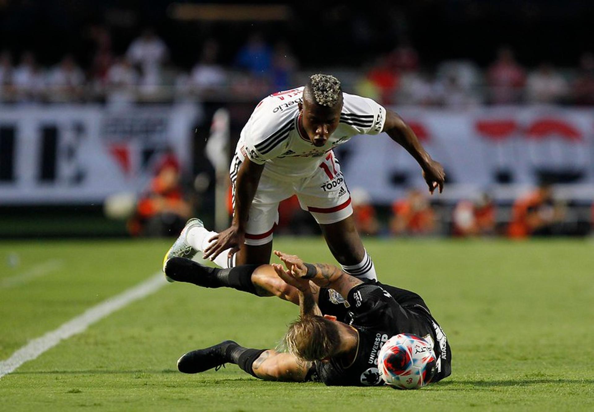 Orejuela - São Paulo x Corinthians