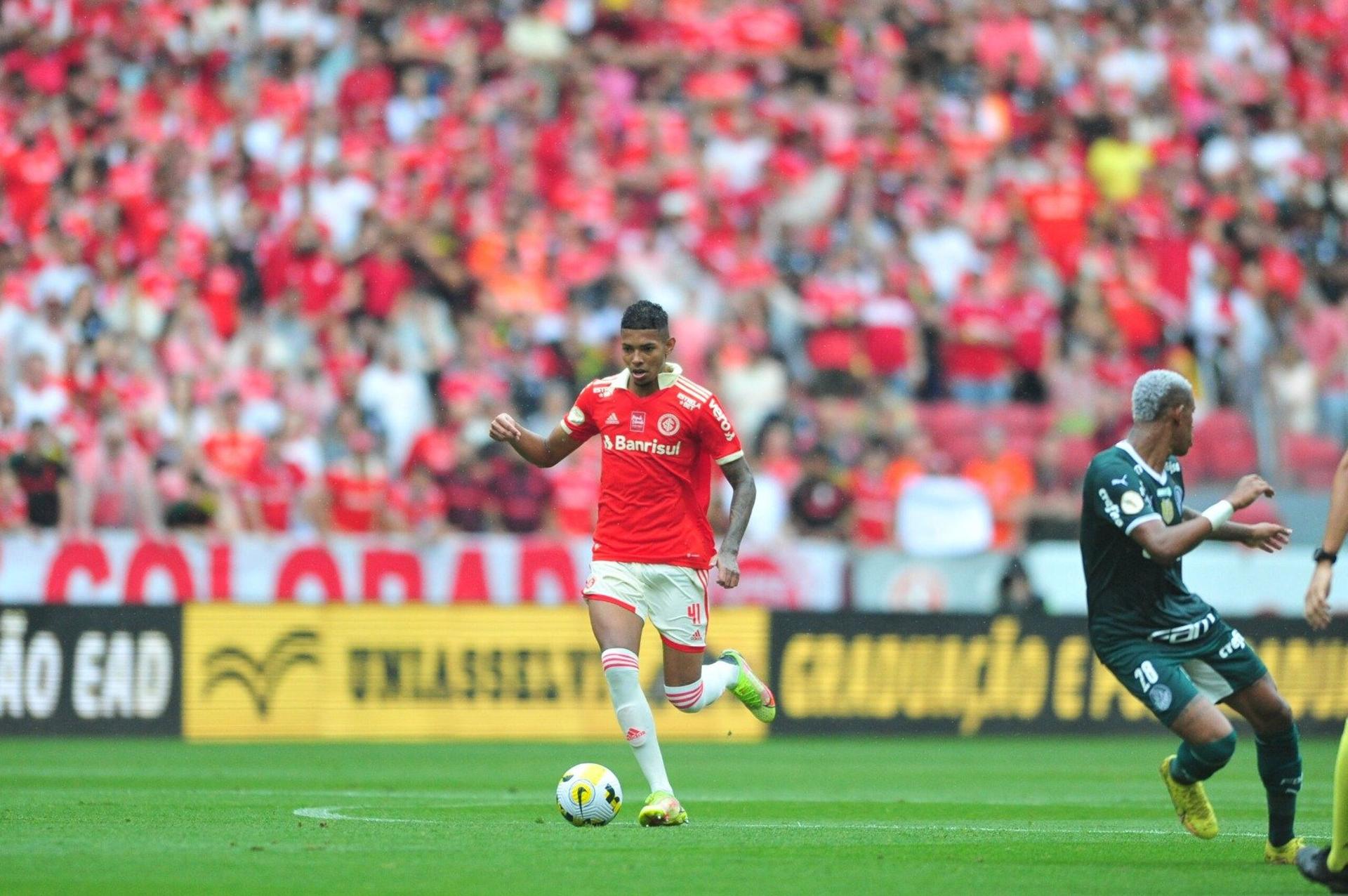 Palmeiras x Internacional - Matheus Dias