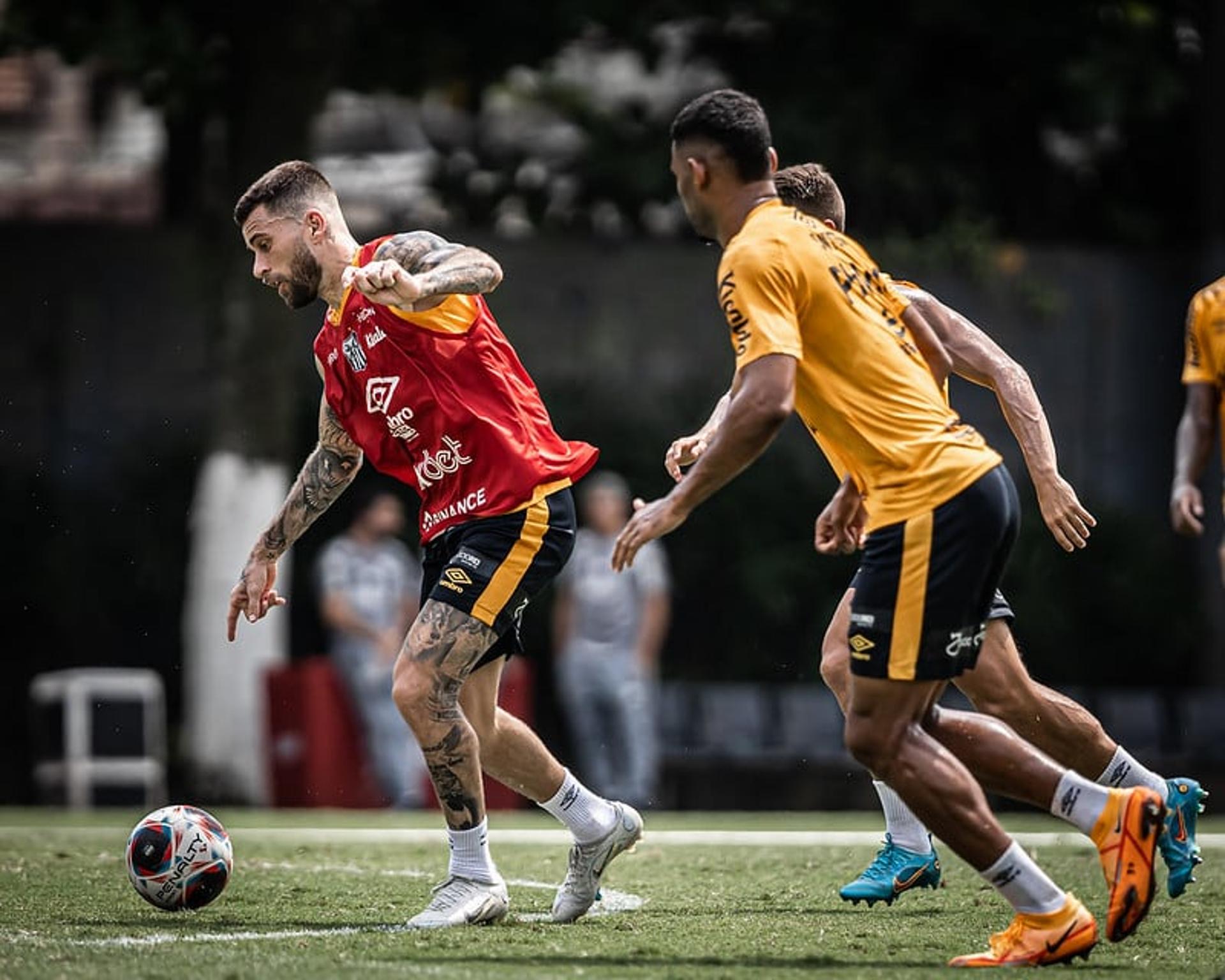 Lucas Lima - treino Santos