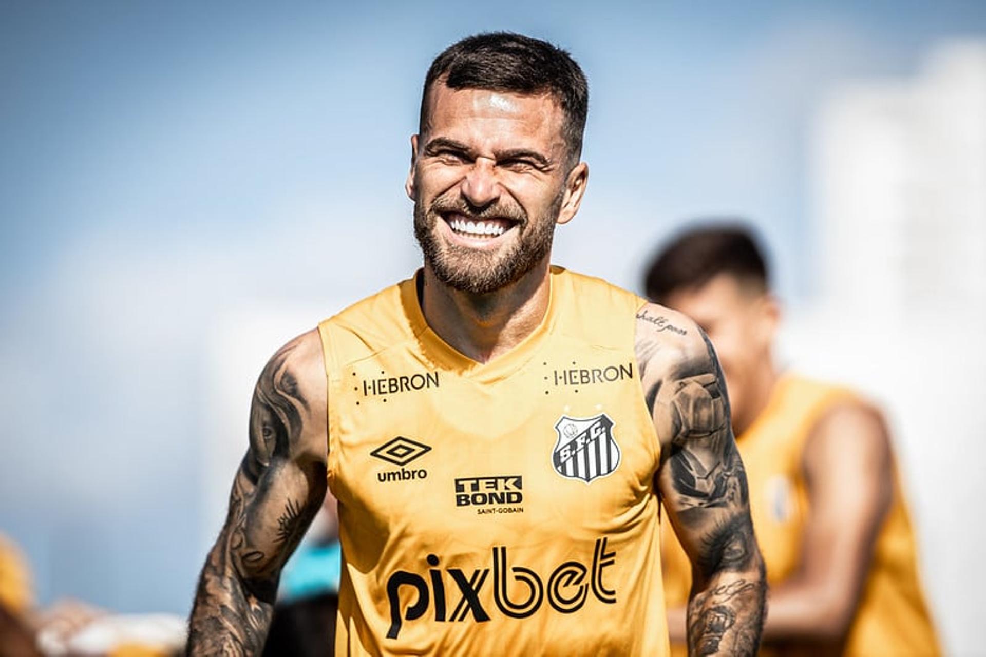 Lucas Lima - Treino Santos