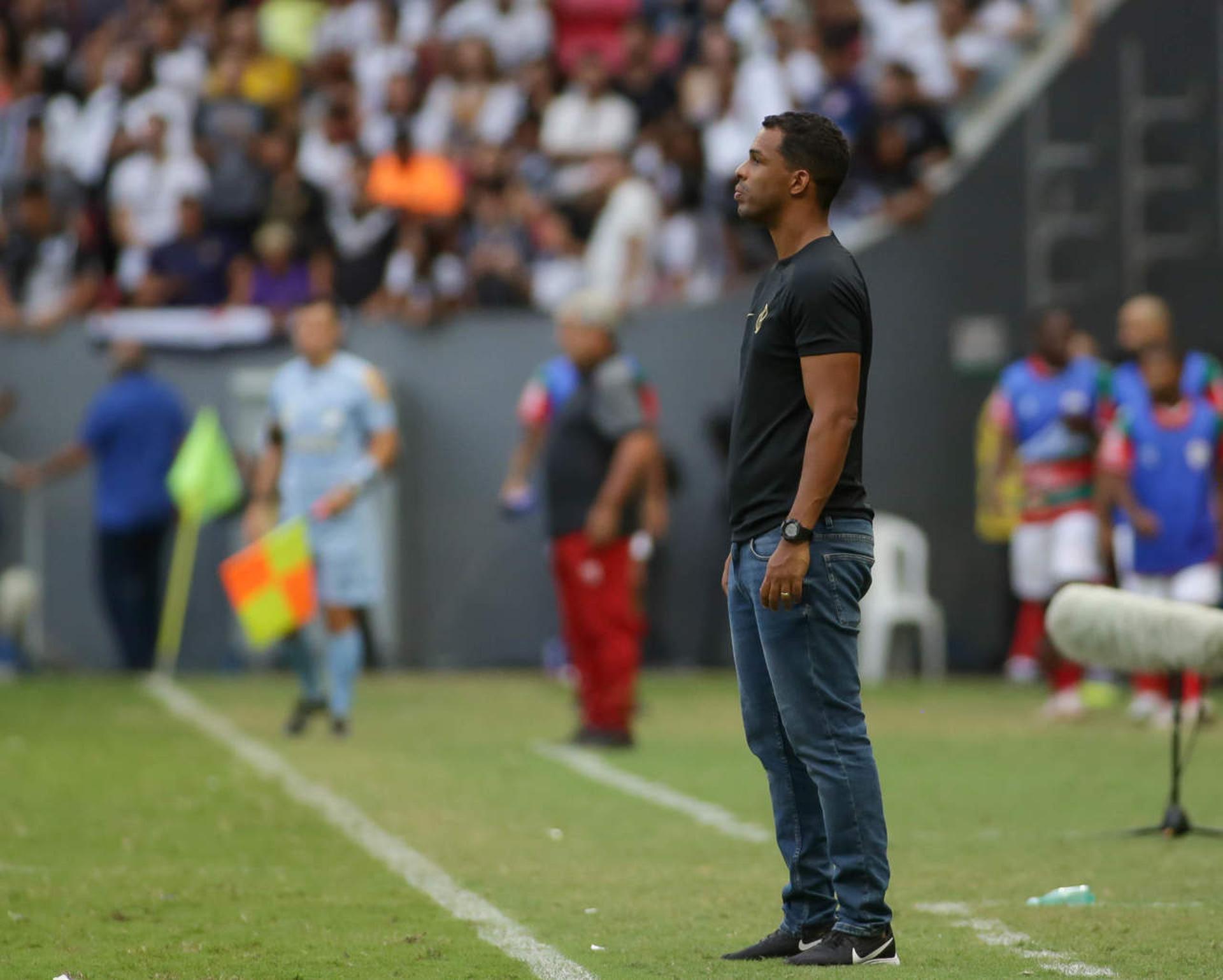 Fernando Lázaro - Portuguesa x Corinthians