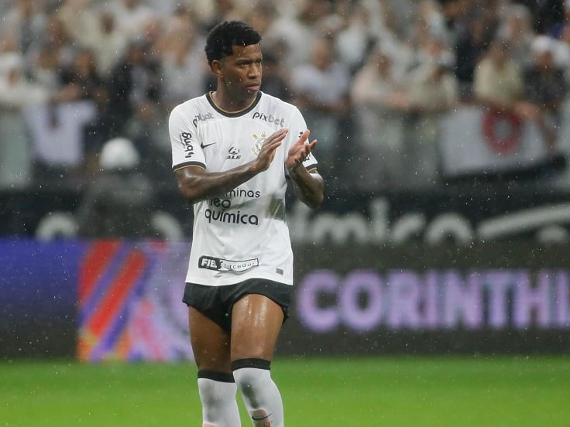 Gil possui contrato com o Corinthians até o final de 2023