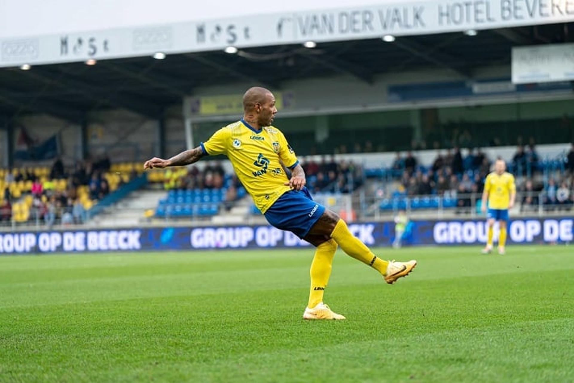 Éverton Luiz - Waasland-Beveren