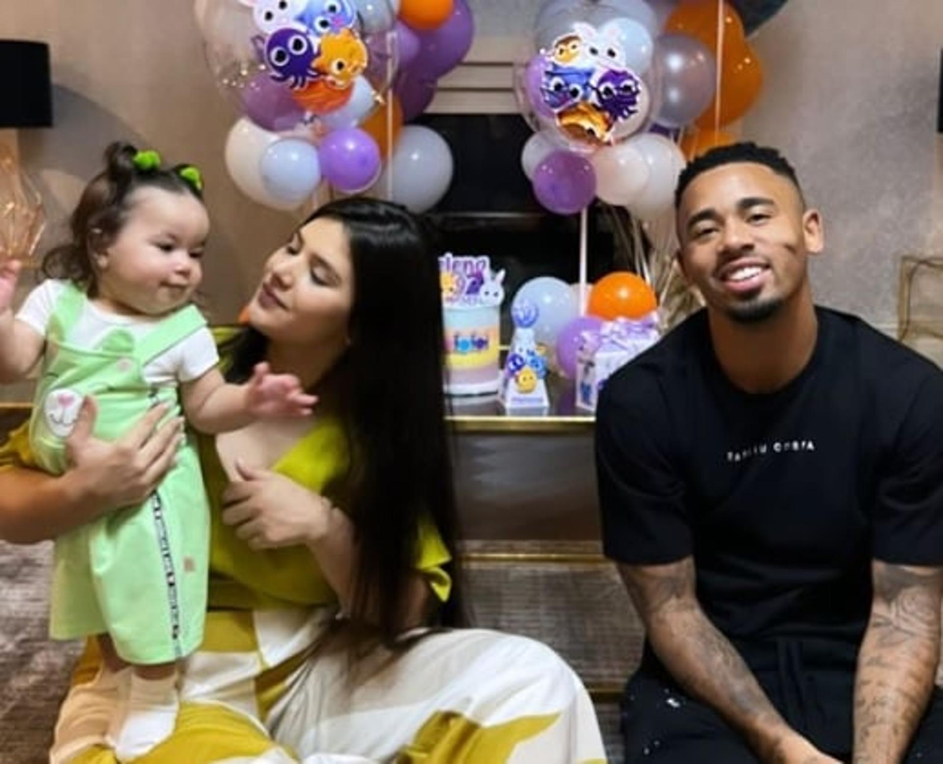 Gabriel Jesus e Raiane Lima