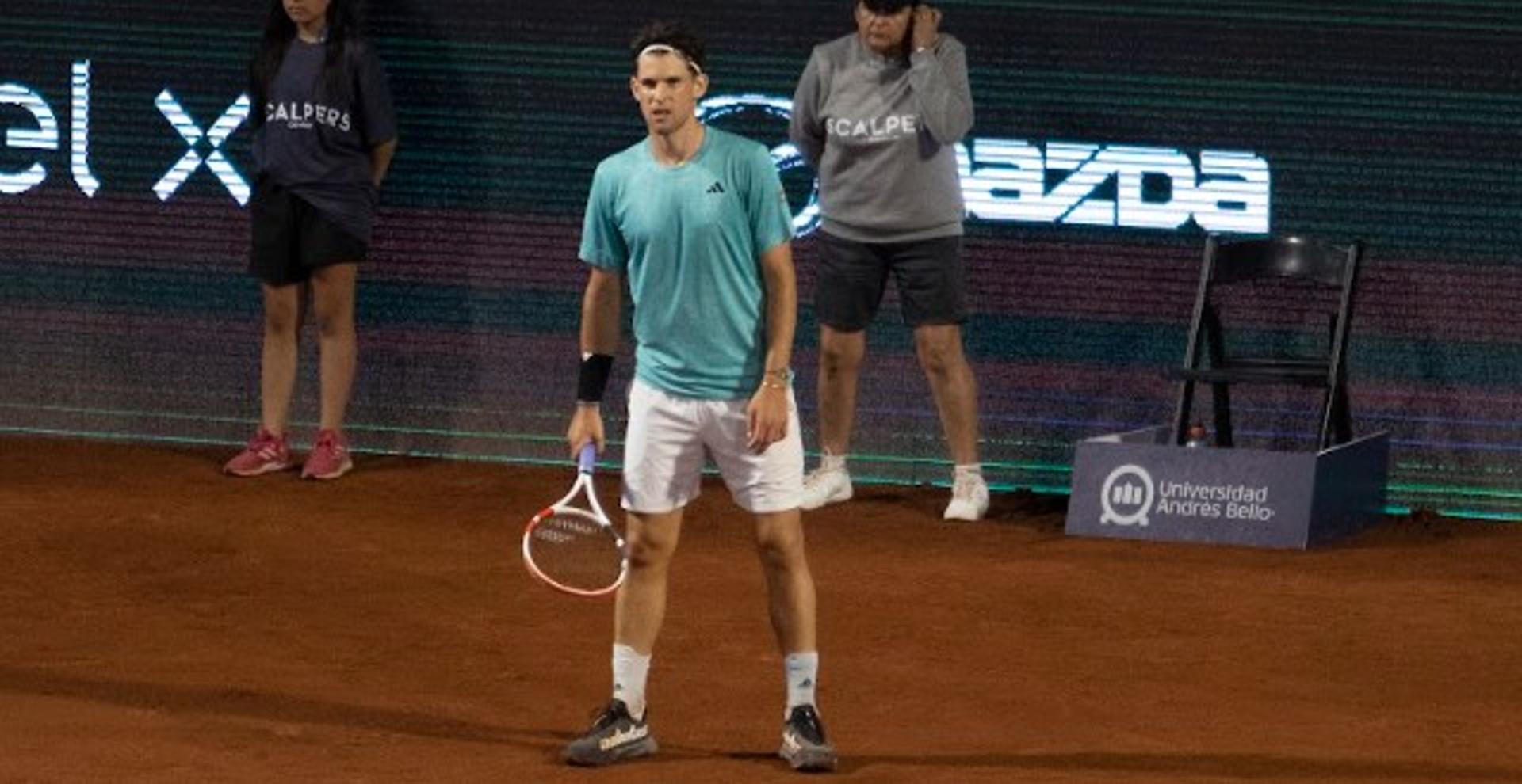 Dominic Thiem durante derrota em Santiago