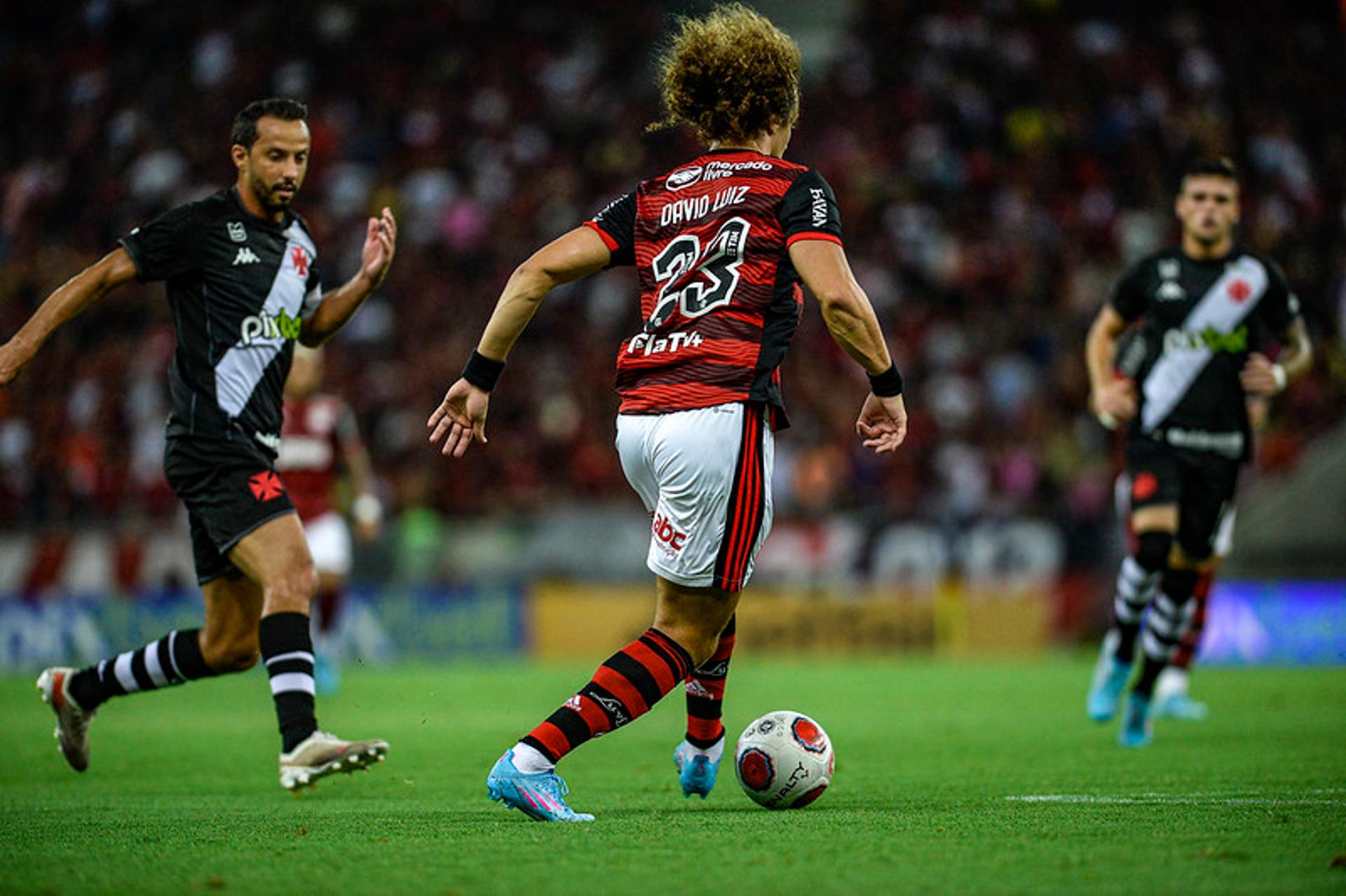 Nenê e David Luiz Flamengo Vasco