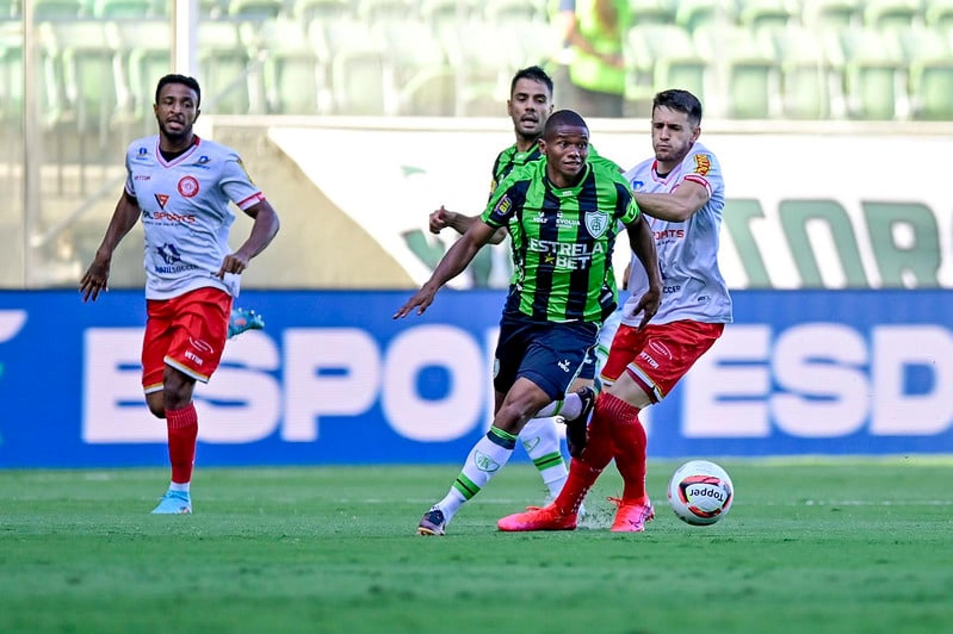 O time americano não deu chances para o Gavião Carcará e agora terá um clássico pela frente com o Cruzeiro