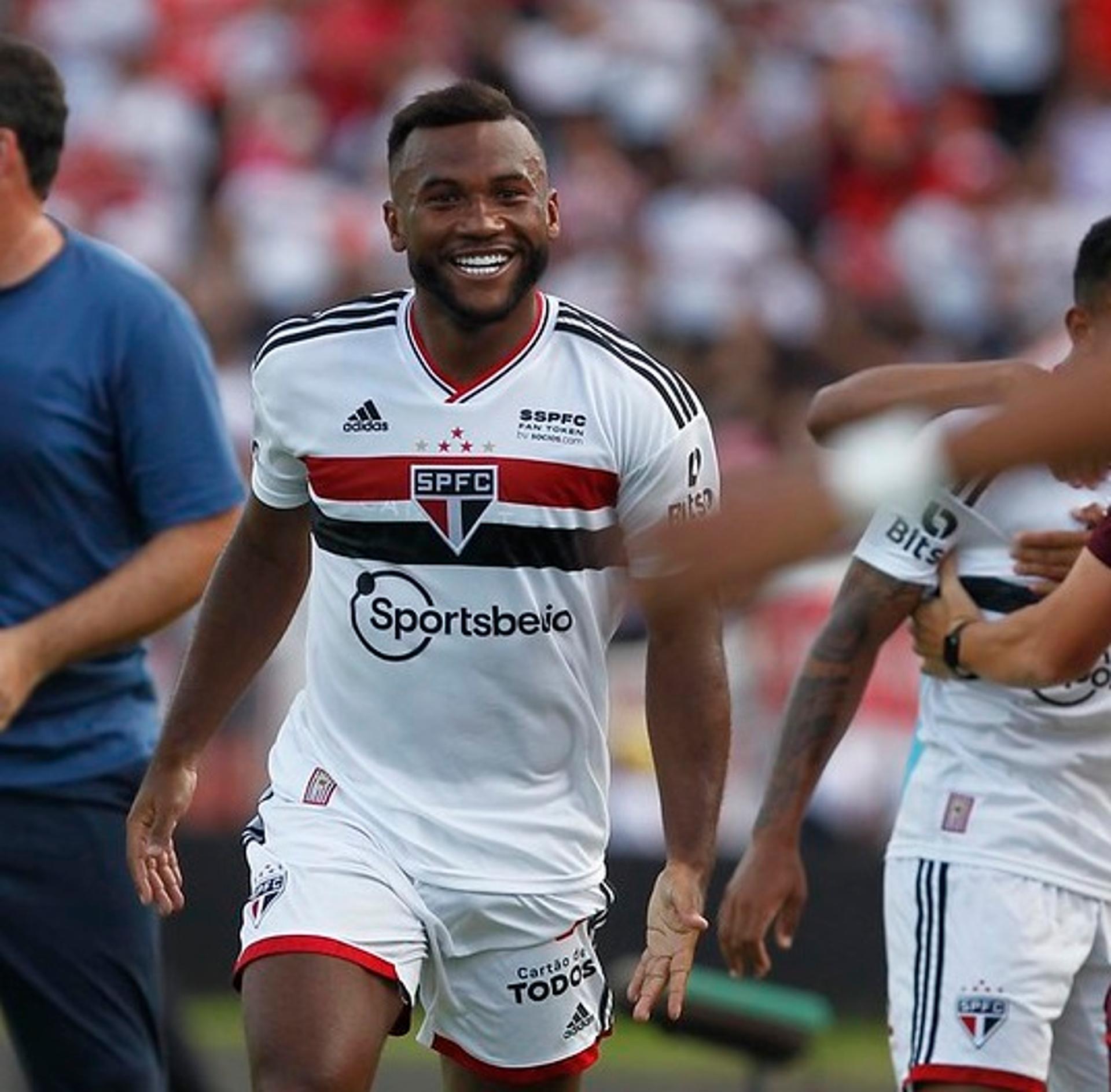 Botafogo-SP x São Paulo - Luan