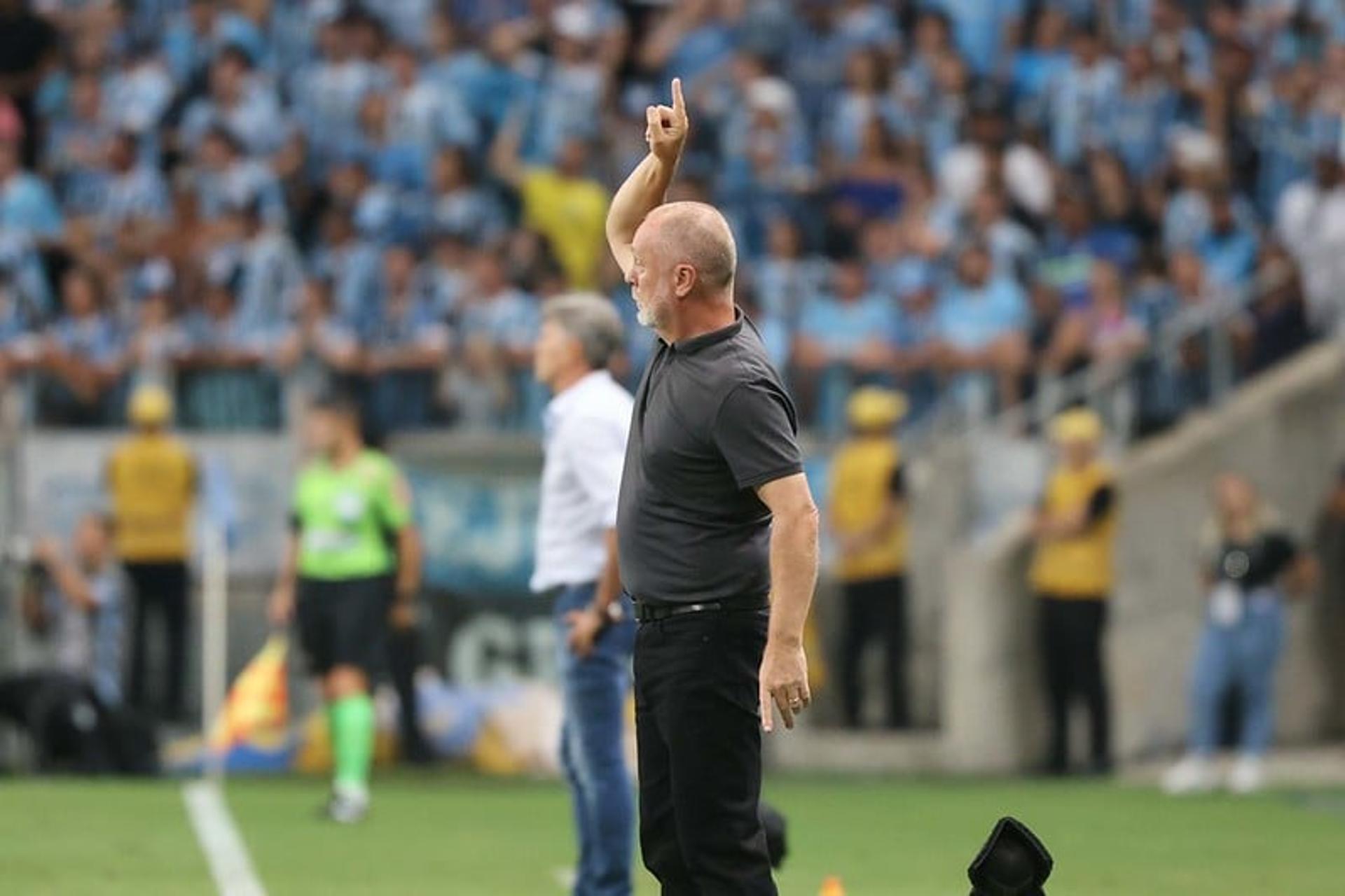 Grêmio x Internacional - Mano Menezes