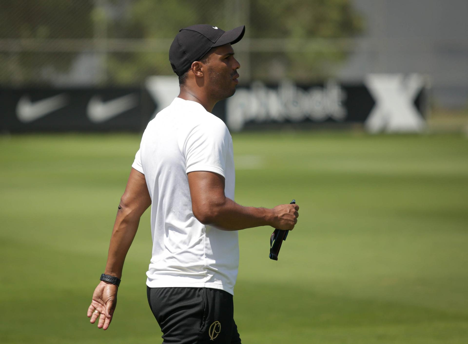 Fernando Lázaro - Treino Corinthians 08/03