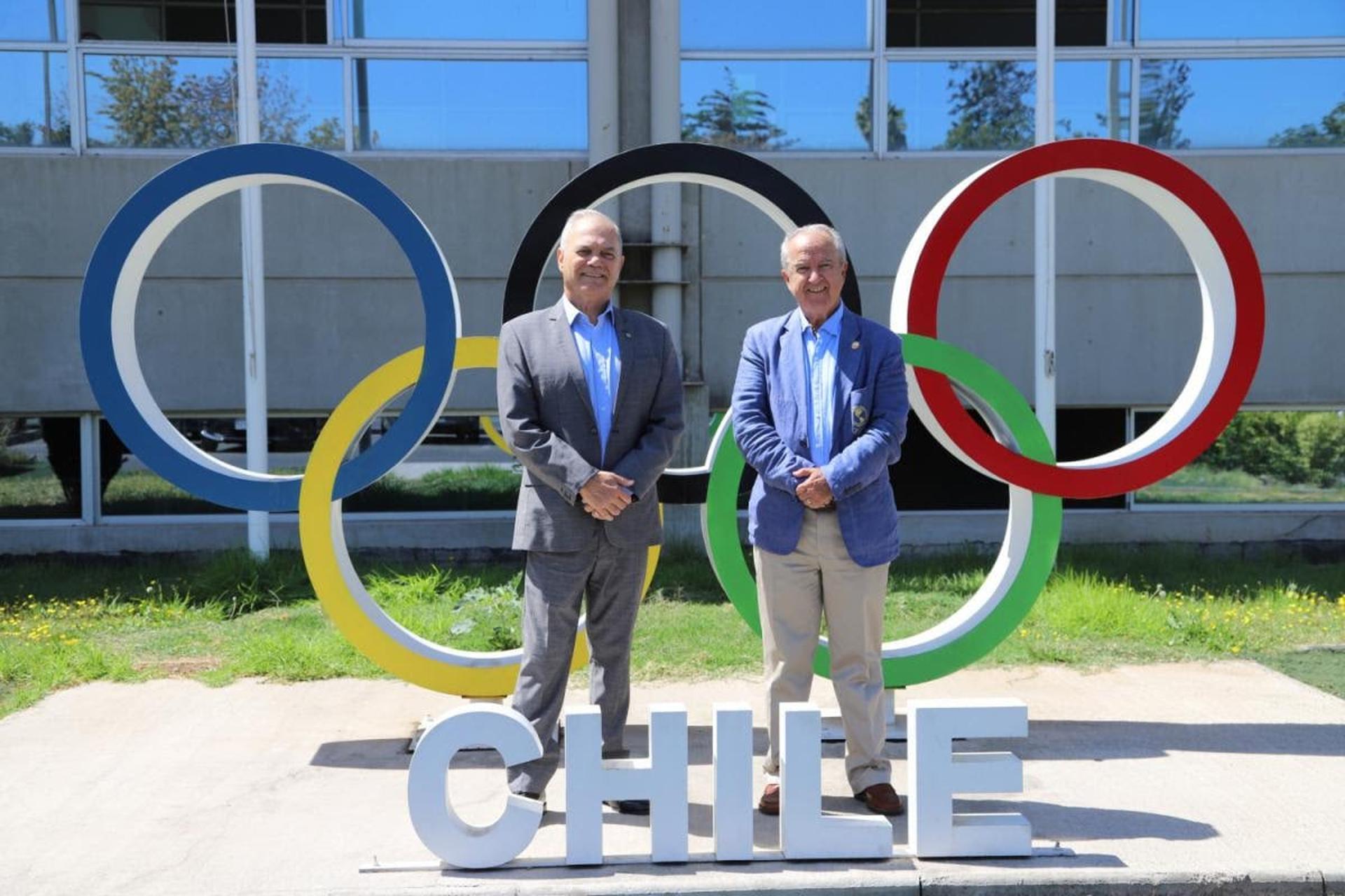 Presidente do COB, Paulo Wanderley, e o presidente do COCH, Miguel Ángel Mujica