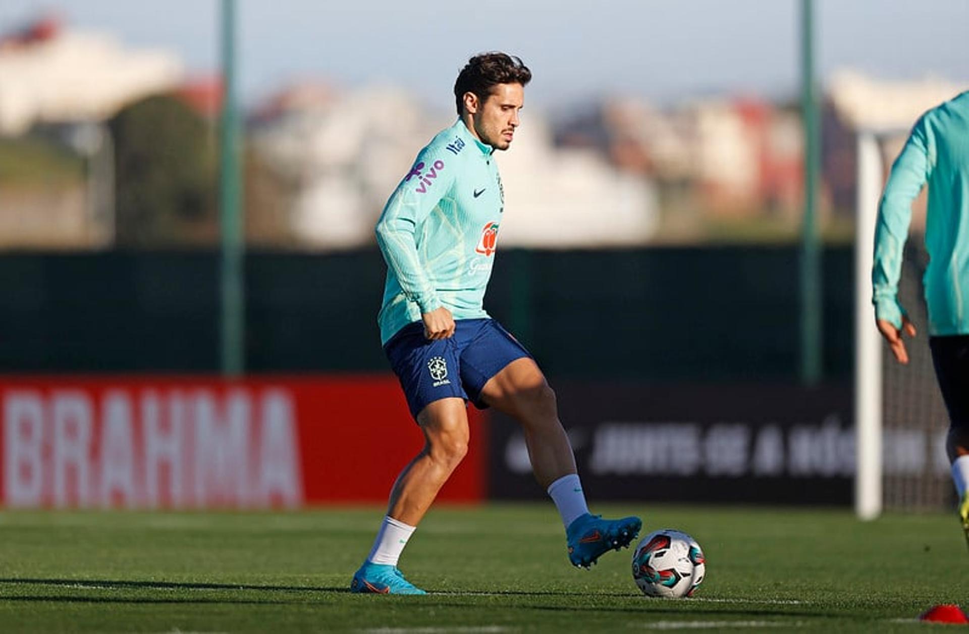 Raphael Veiga - treino Seleção Brasileira