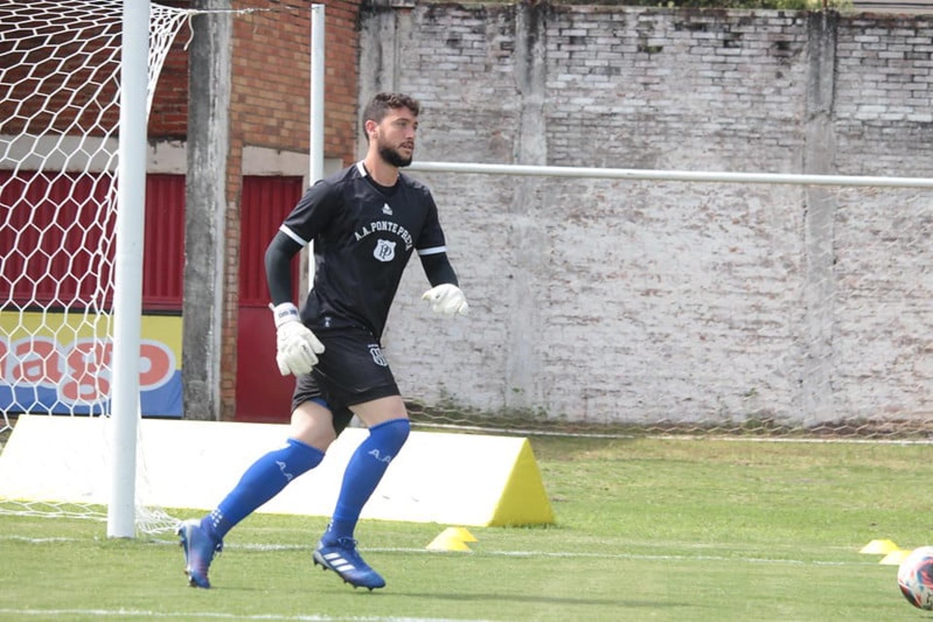 Caíque França - goleiro Ponte Preta