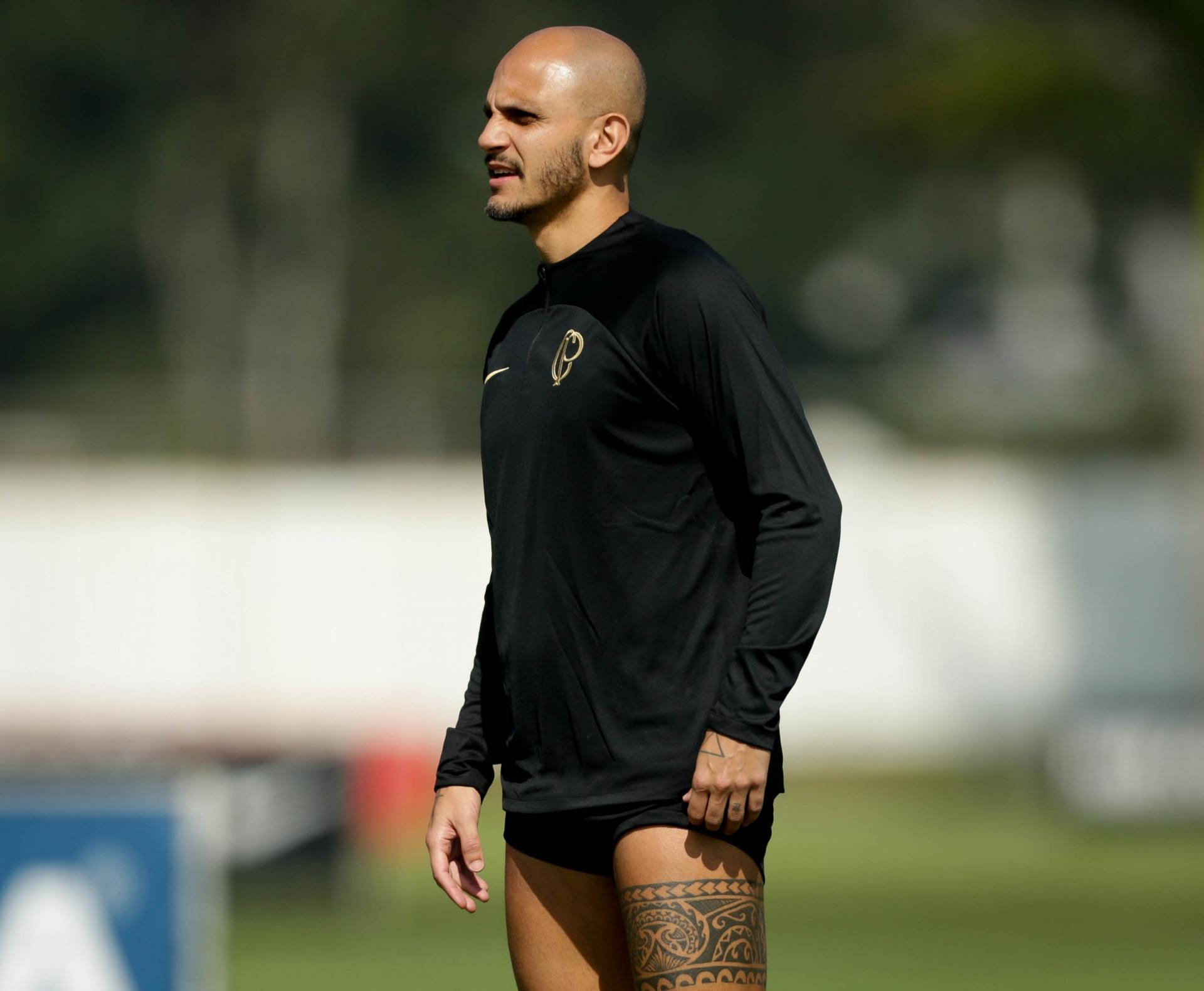 Fábio Santos - Treino Corinthians 22/04, treinou com Vítor Pereira