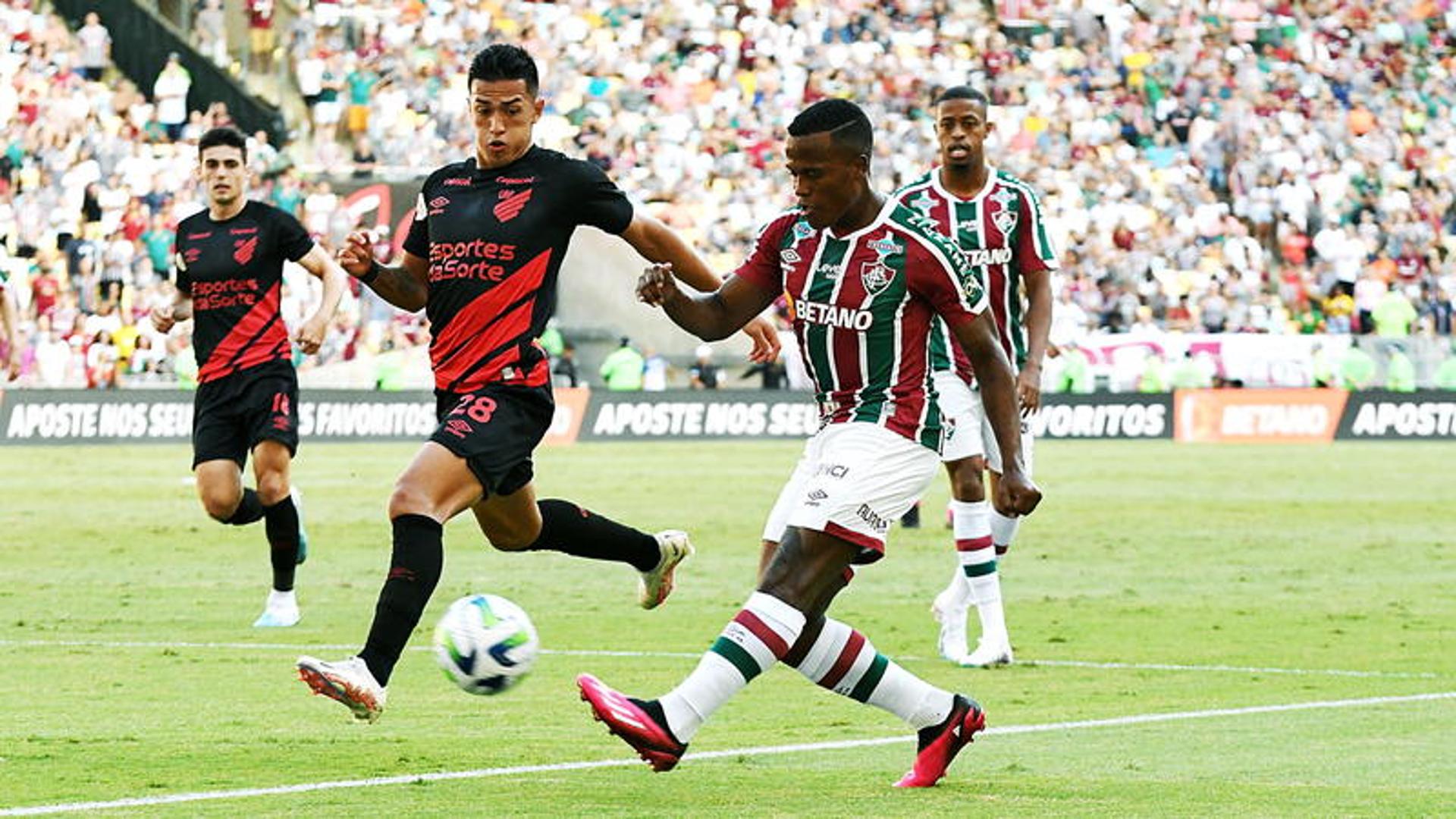 Arias - Fluminense