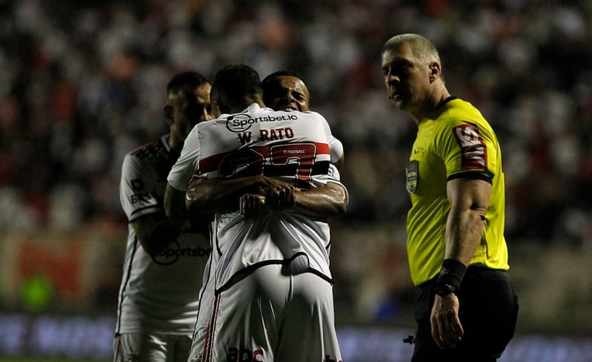 Wellington Rato e Alisson - Ituano x São Paulo