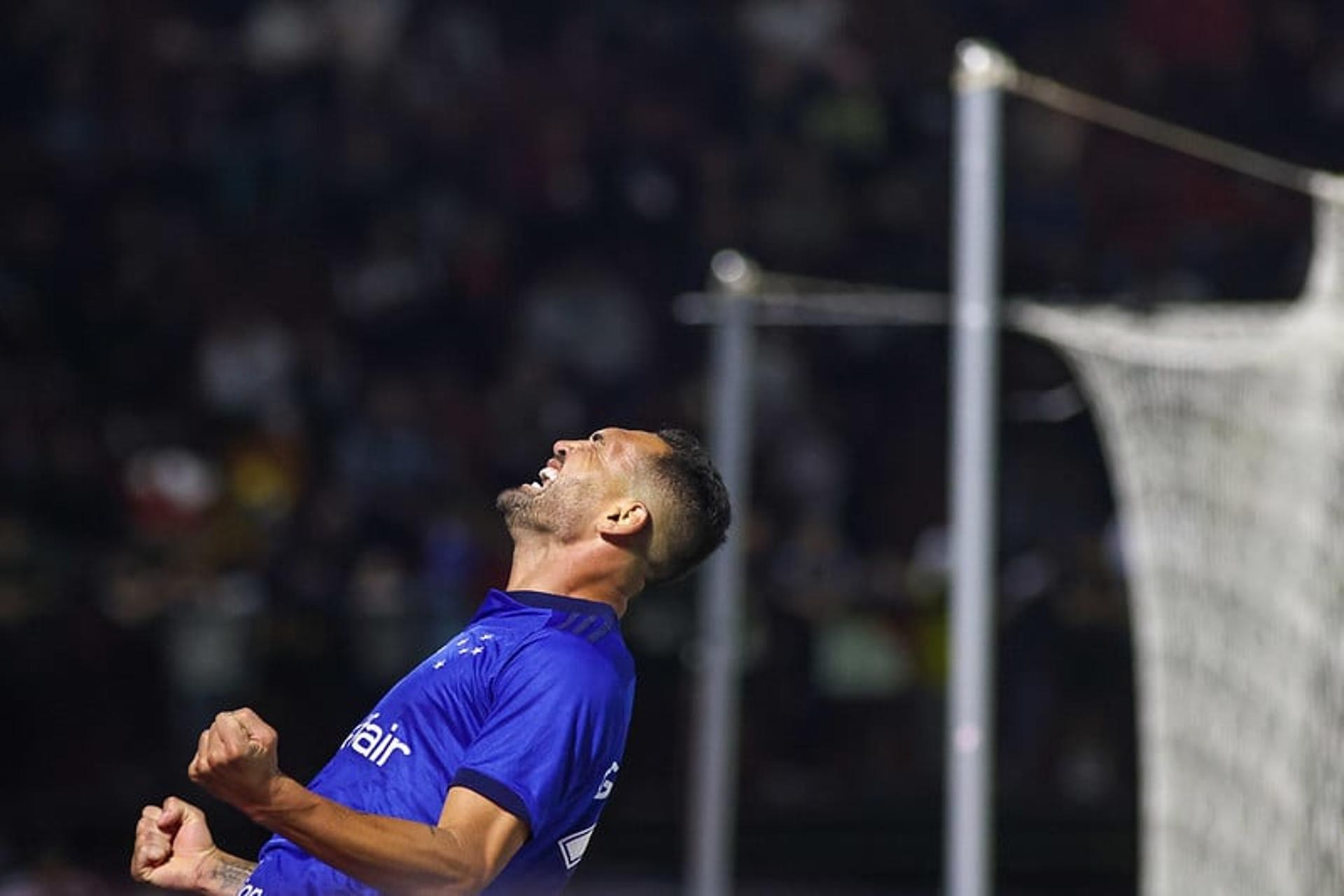 Gilberto está  aliviado com o fim do jejum de gols e por ter ajudado o Cruzeiro em Bragança