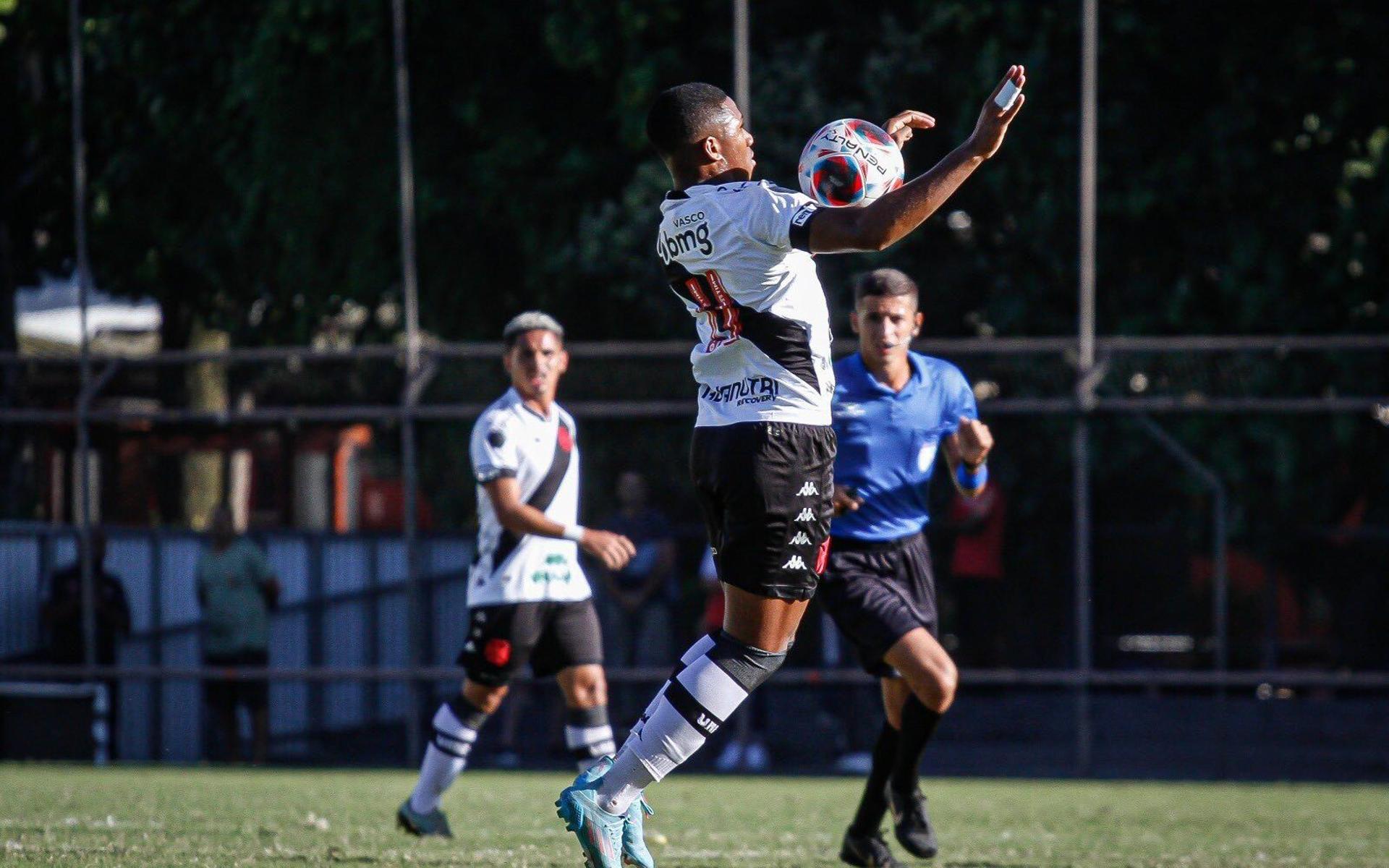 vasco-vence-o-flamengo-na-taca-guanabara-sub-20-aspect-ratio-512-320