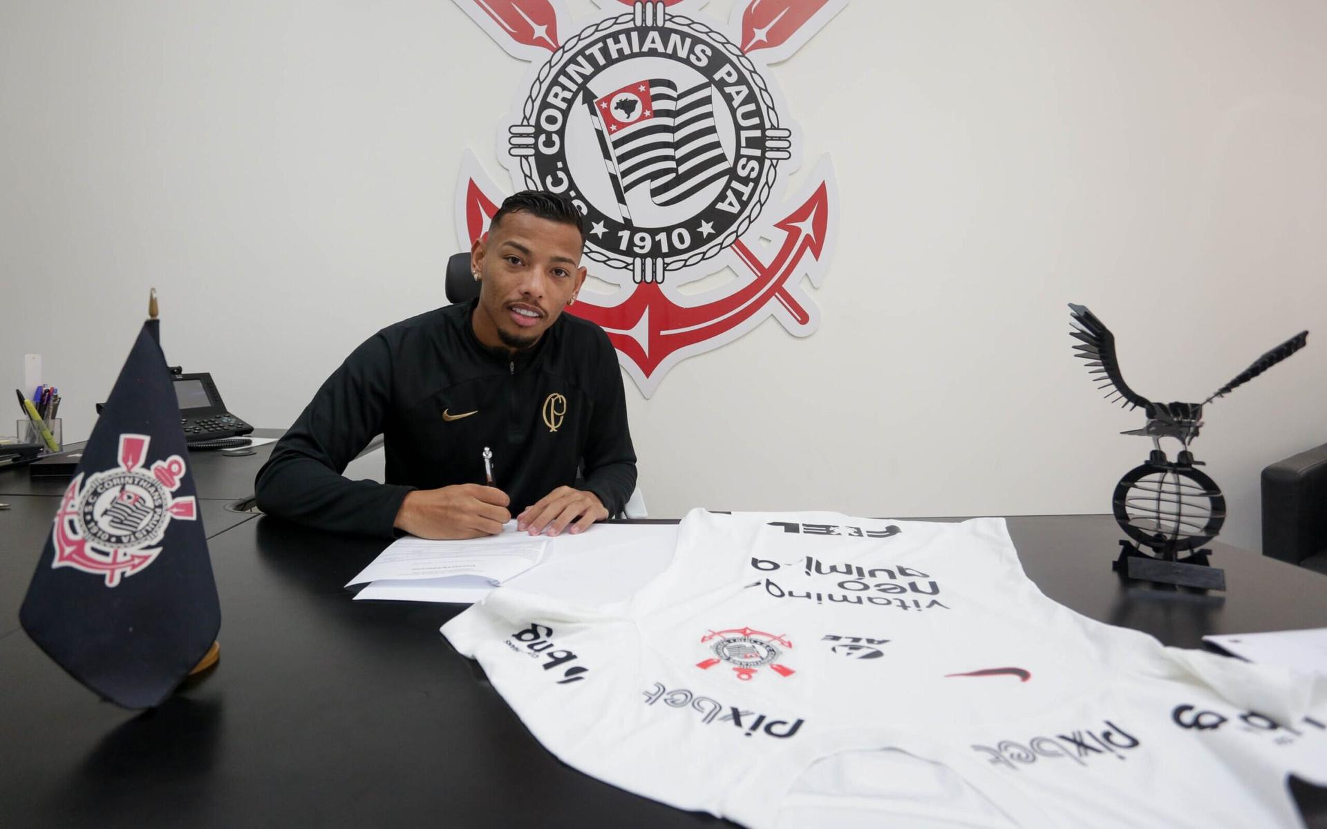 Ruan-Oliveira-Corinthians-Contrato-scaled-aspect-ratio-512-320