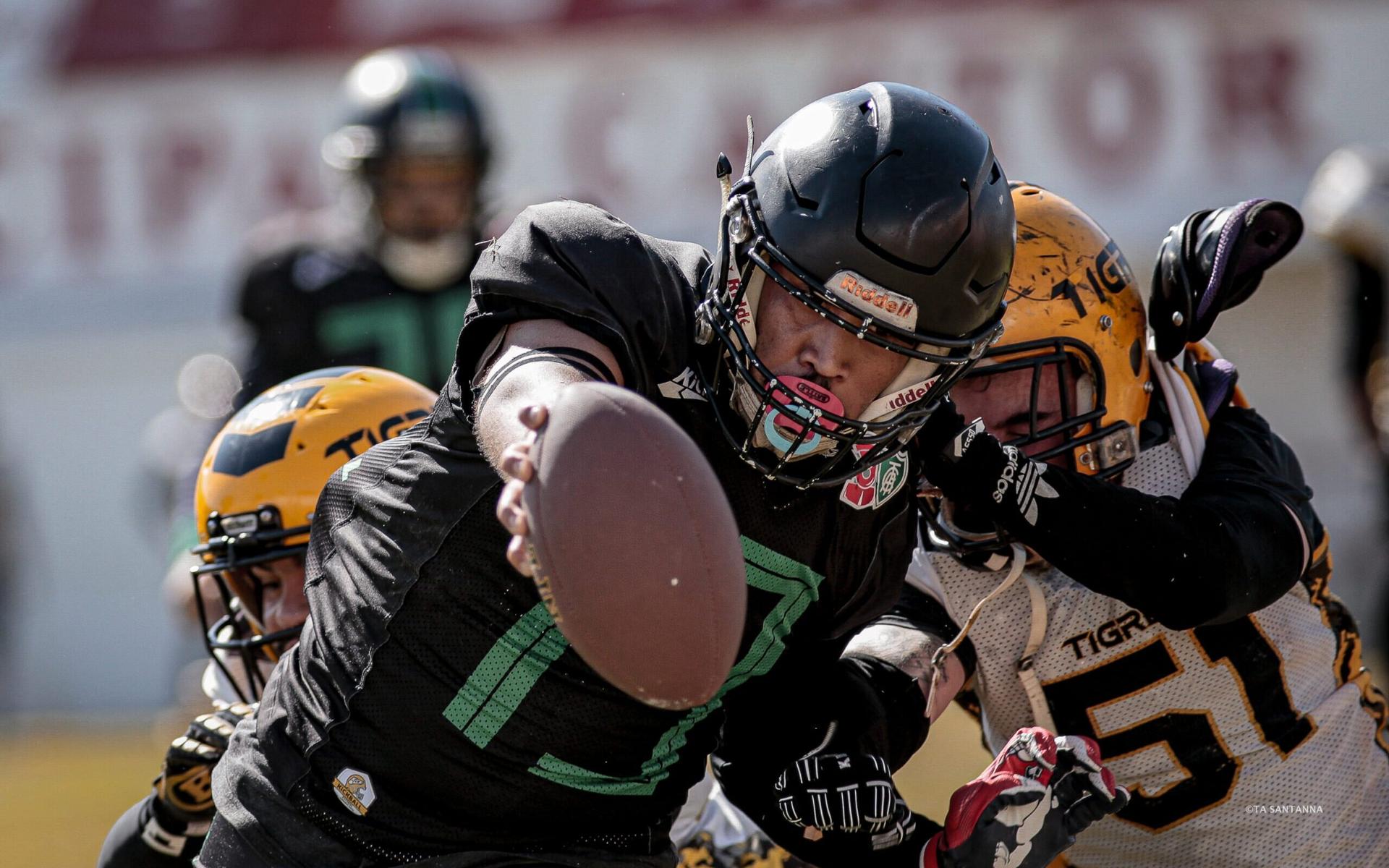 SEMI-FINAL-MINEIRO-BOWL-23-AMERICA-X-TIGRES_-23-scaled-aspect-ratio-512-320