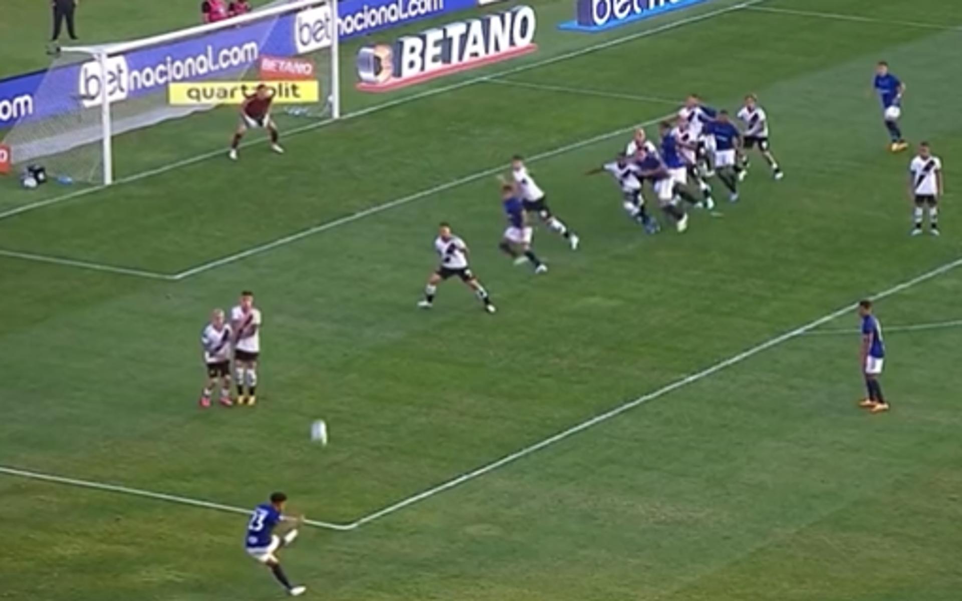 Gol-do-Cruzeiro-contra-o-Vasco-Reproducao-Premiere-aspect-ratio-512-320