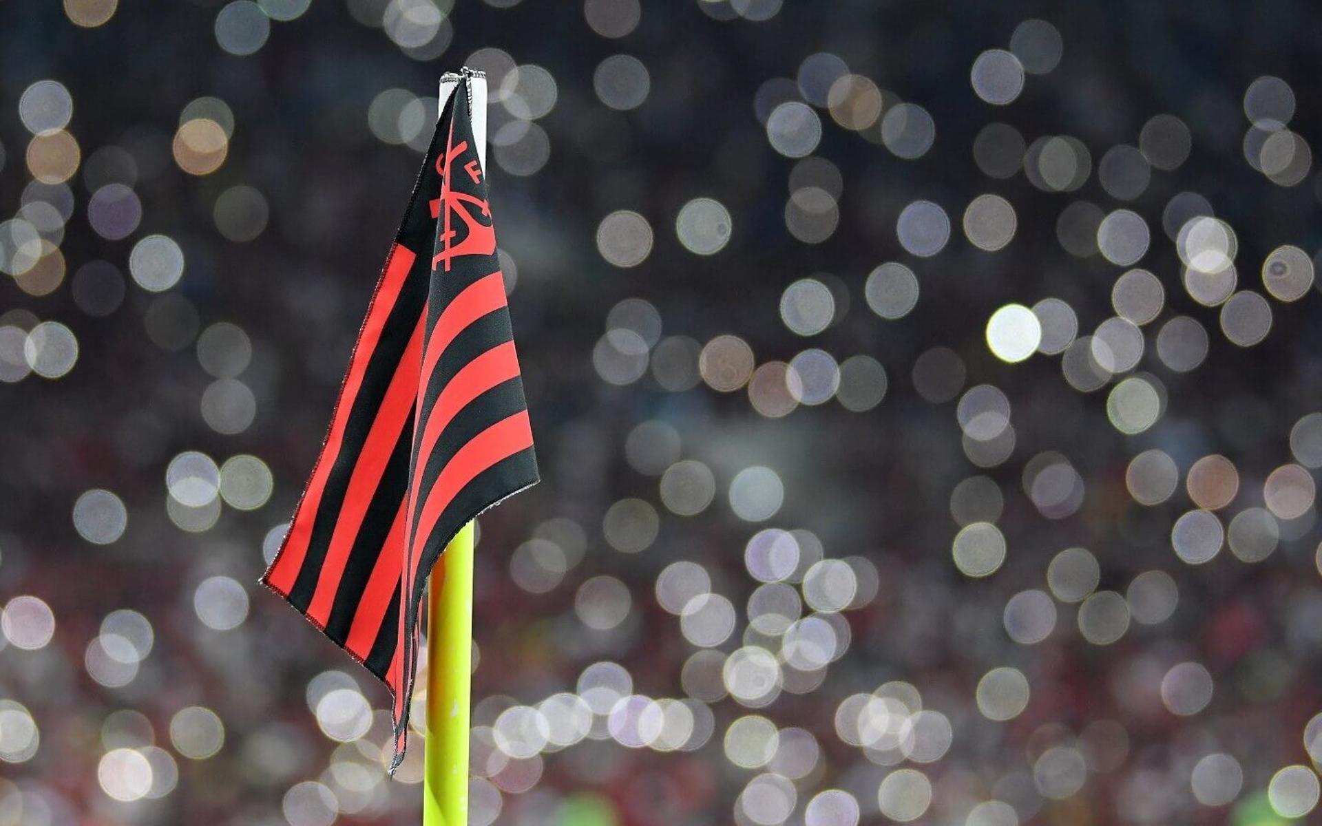 flamengo-bandeira-escanteio-aspect-ratio-512-320