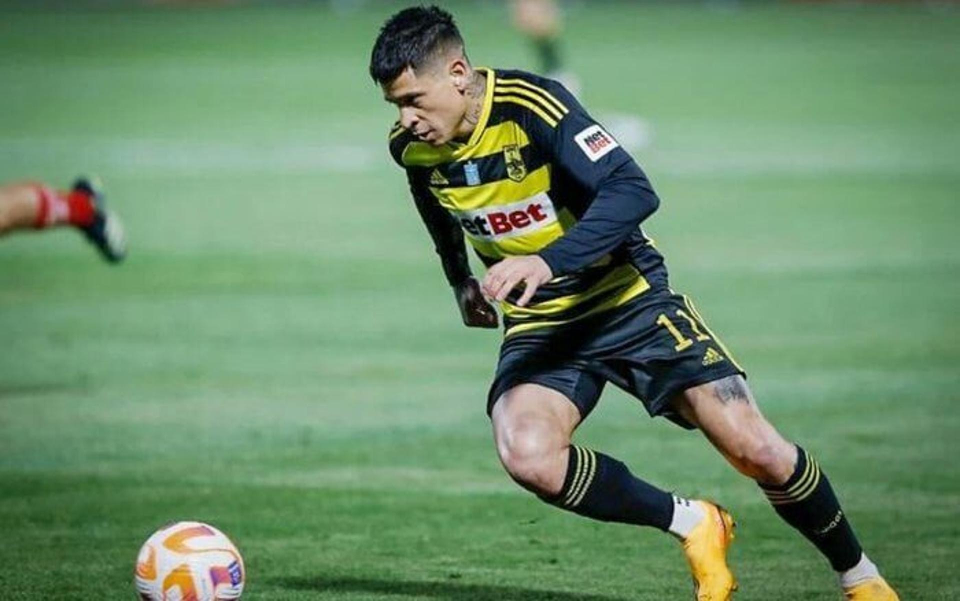 iturbe-aris-futebol-latino-lance-aspect-ratio-512-320