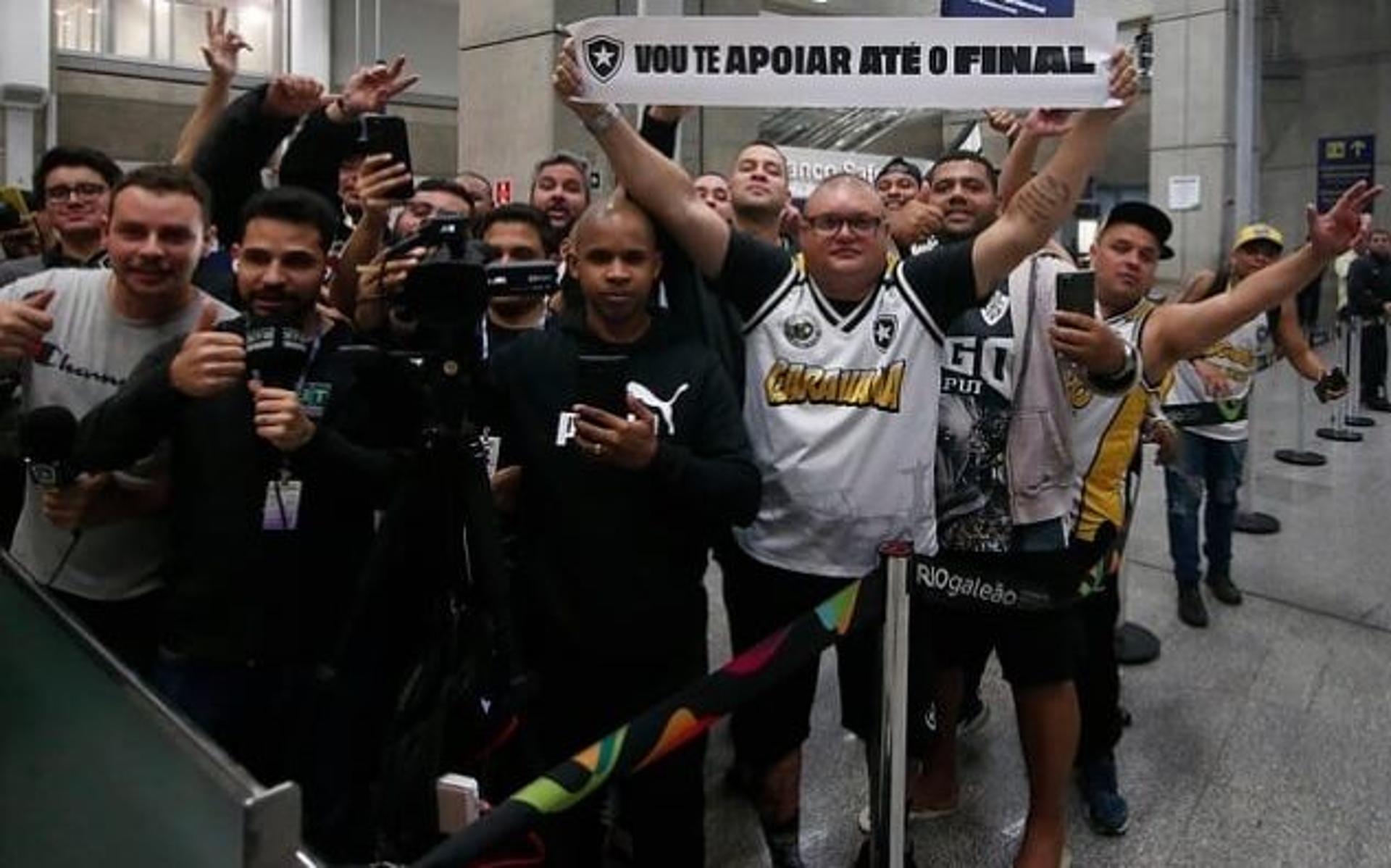 torcida-botafogo-aspect-ratio-512-320