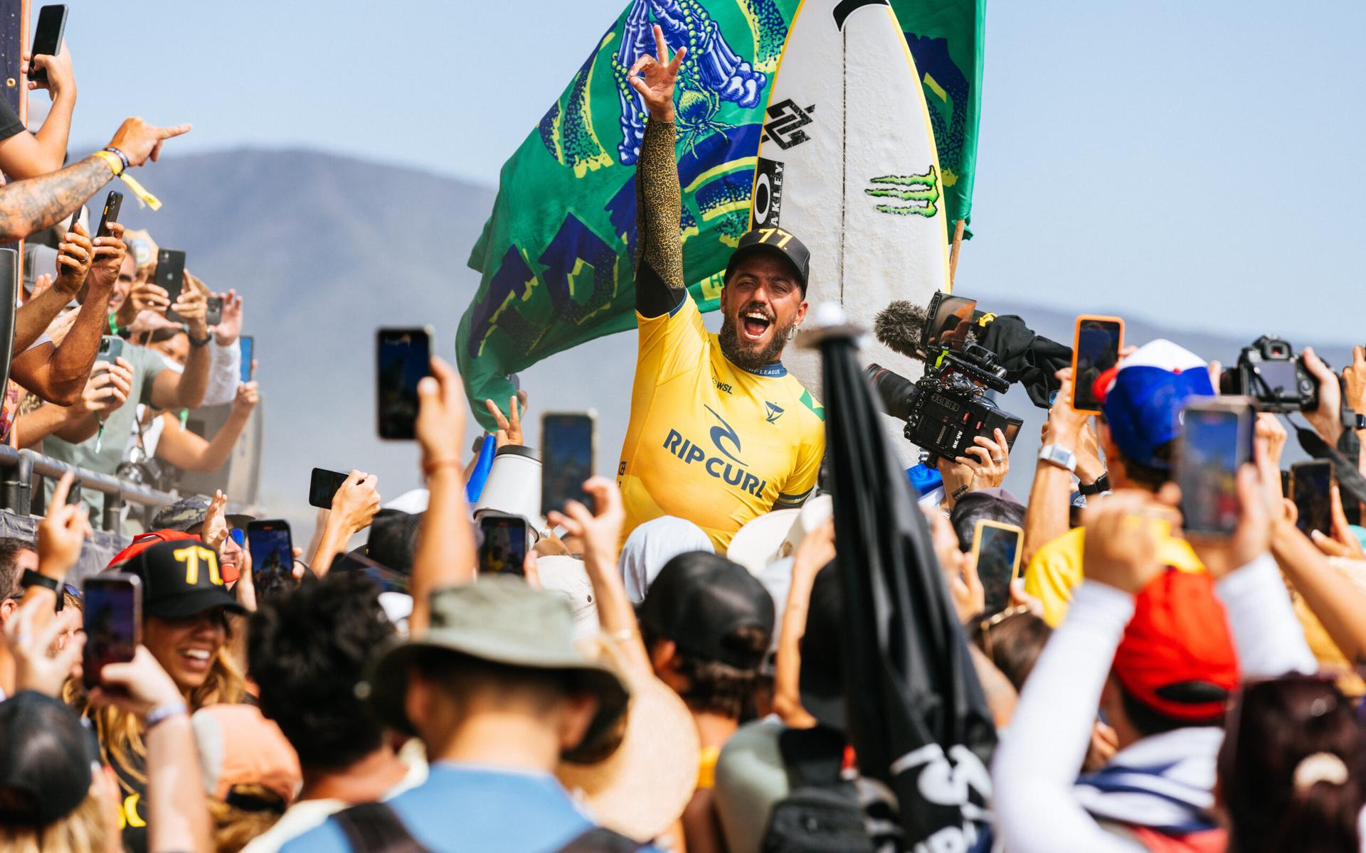 Rip Curl WSL Finals - Filipe Toledo comemora o título mundial