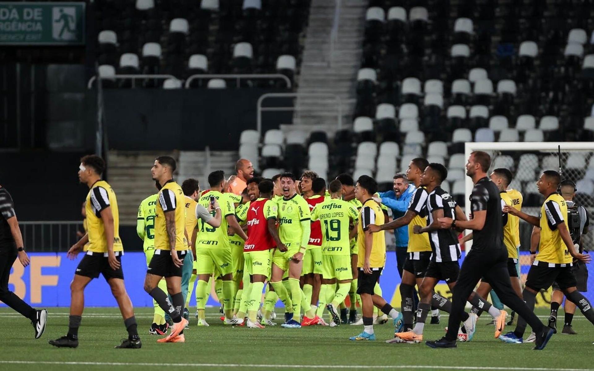 PALMEIRAS-X-BOTAFOGO-CAMPEONATO-BRASILEIRO-aspect-ratio-512-320