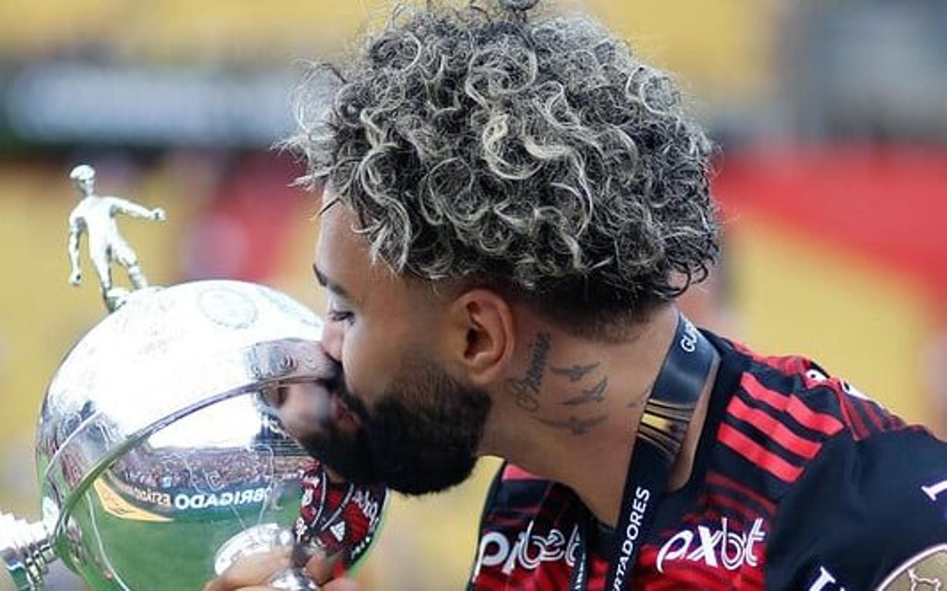 gabigol-libertadores-2022-aspect-ratio-512-320