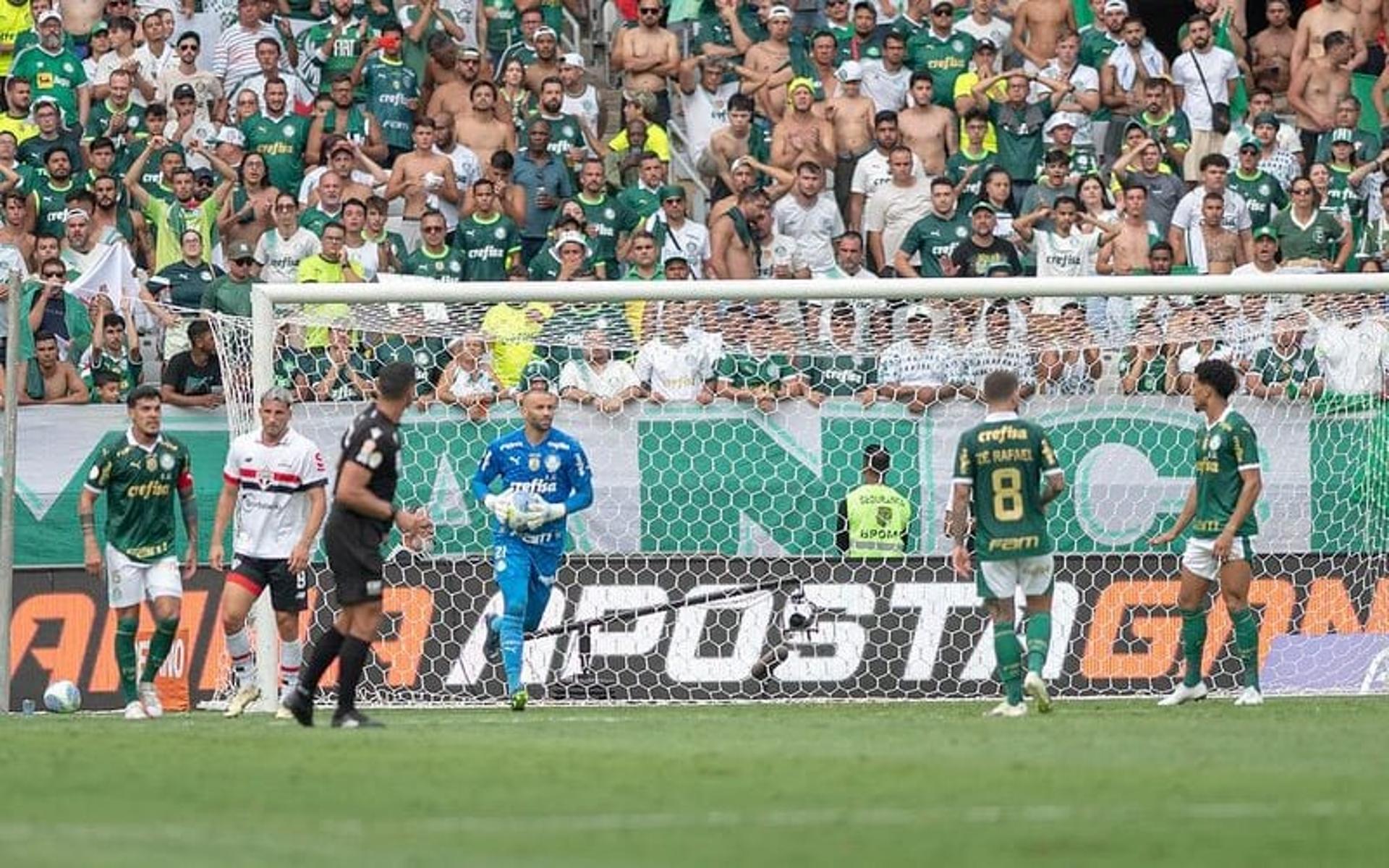 Weverton-Palmeiras-Sao-Paulo-aspect-ratio-512-320