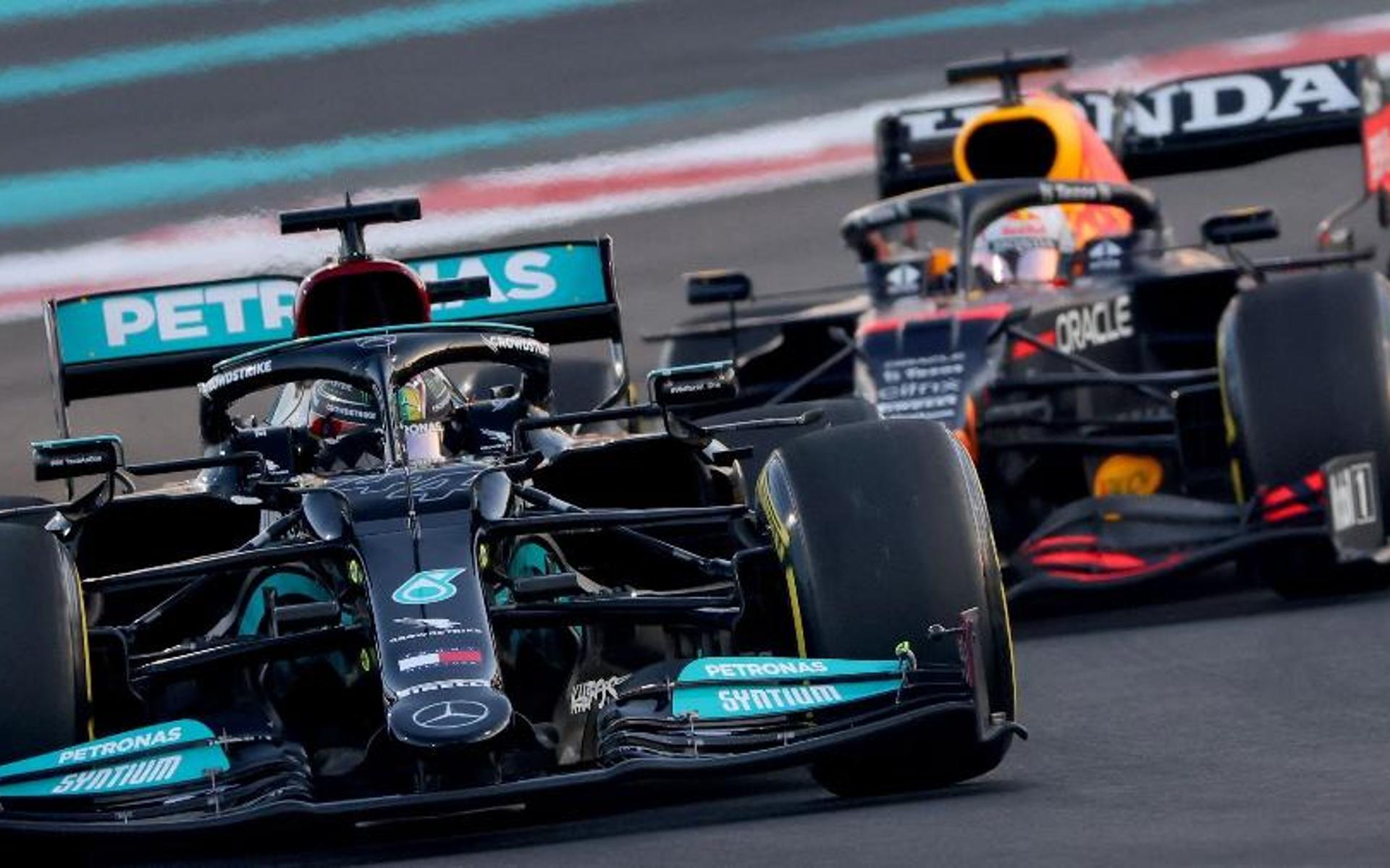 hamilton-verstappen-2021-aspect-ratio-512-320