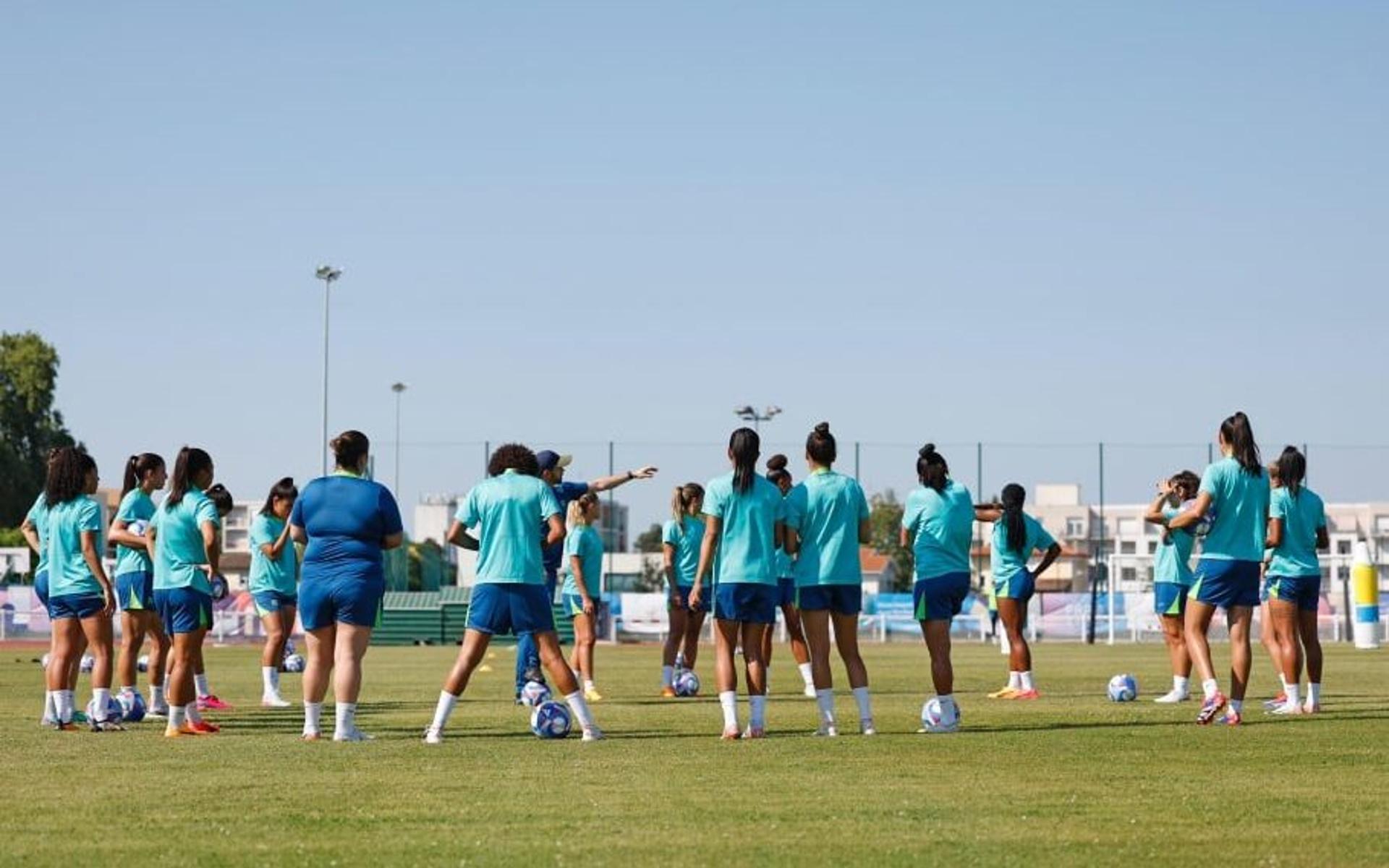 Treino-da-Selecao-Feminina-aspect-ratio-512-320