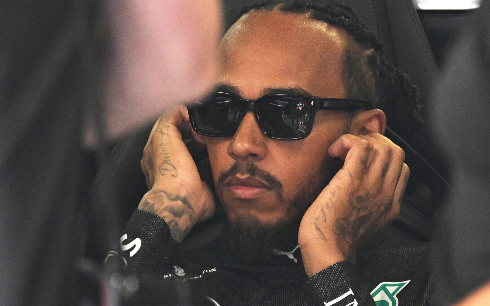 Lewis-Hamilton-scaled-aspect-ratio-512-320