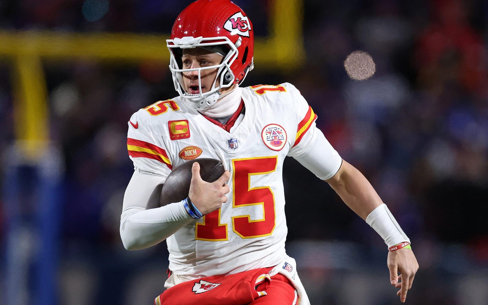 Patrick-Mahomes-scaled-aspect-ratio-512-320