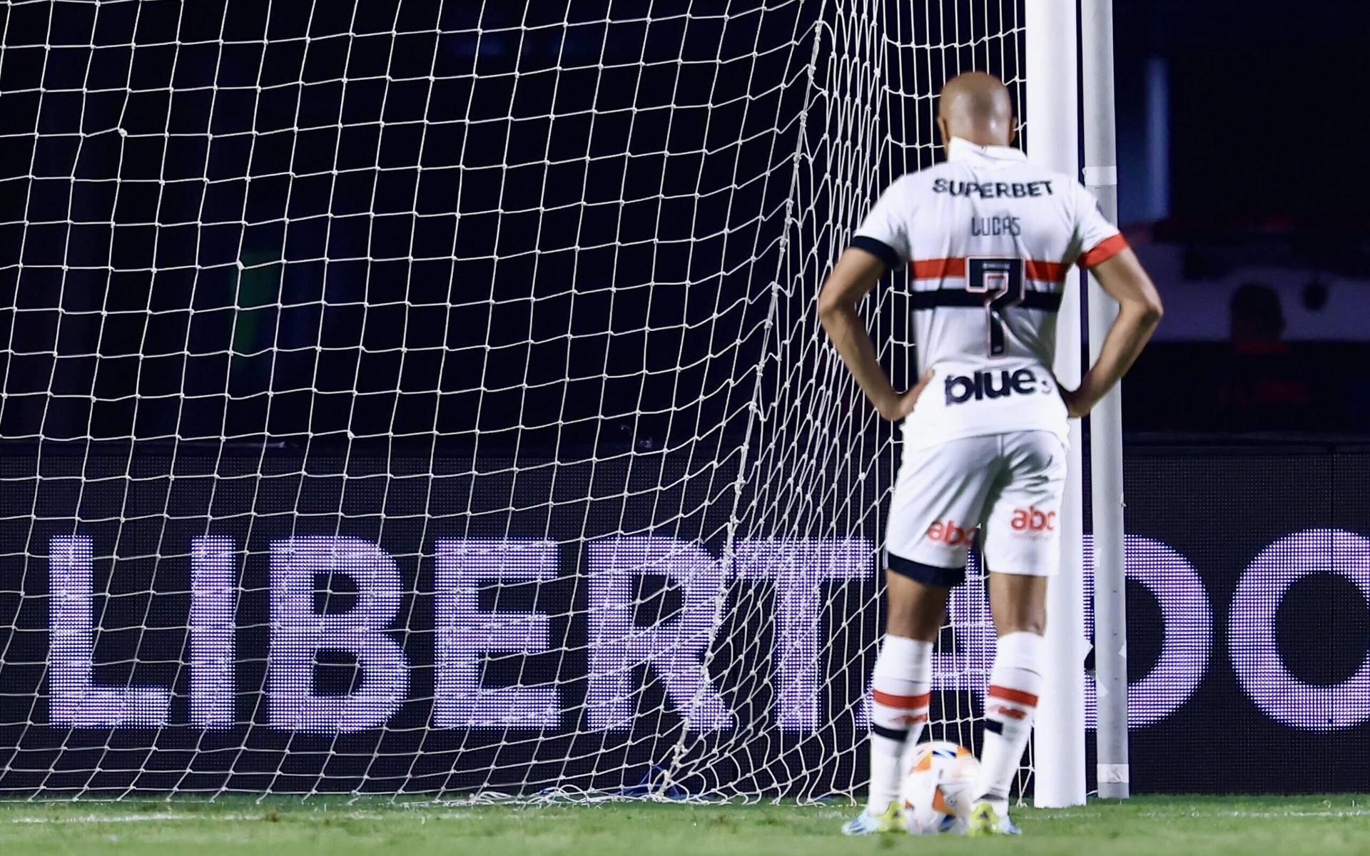 Los aficionados se enojaron por el penal fallado por Lucas Moura en el partido entre Sao Paulo y Botafogo: “Bibocada”