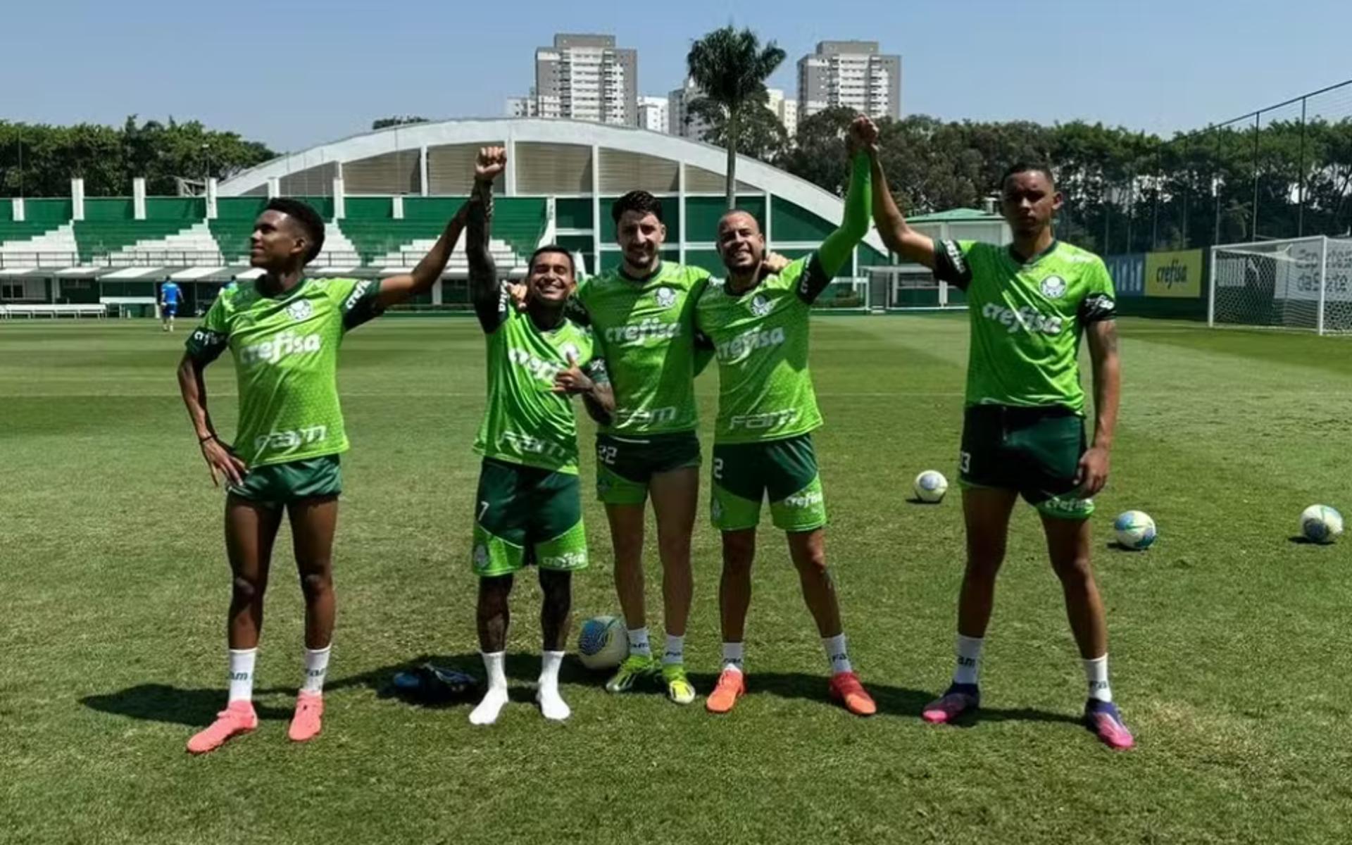 Dudu-treina-em-dia-de-folga-do-Palmeiras-3009-aspect-ratio-512-320